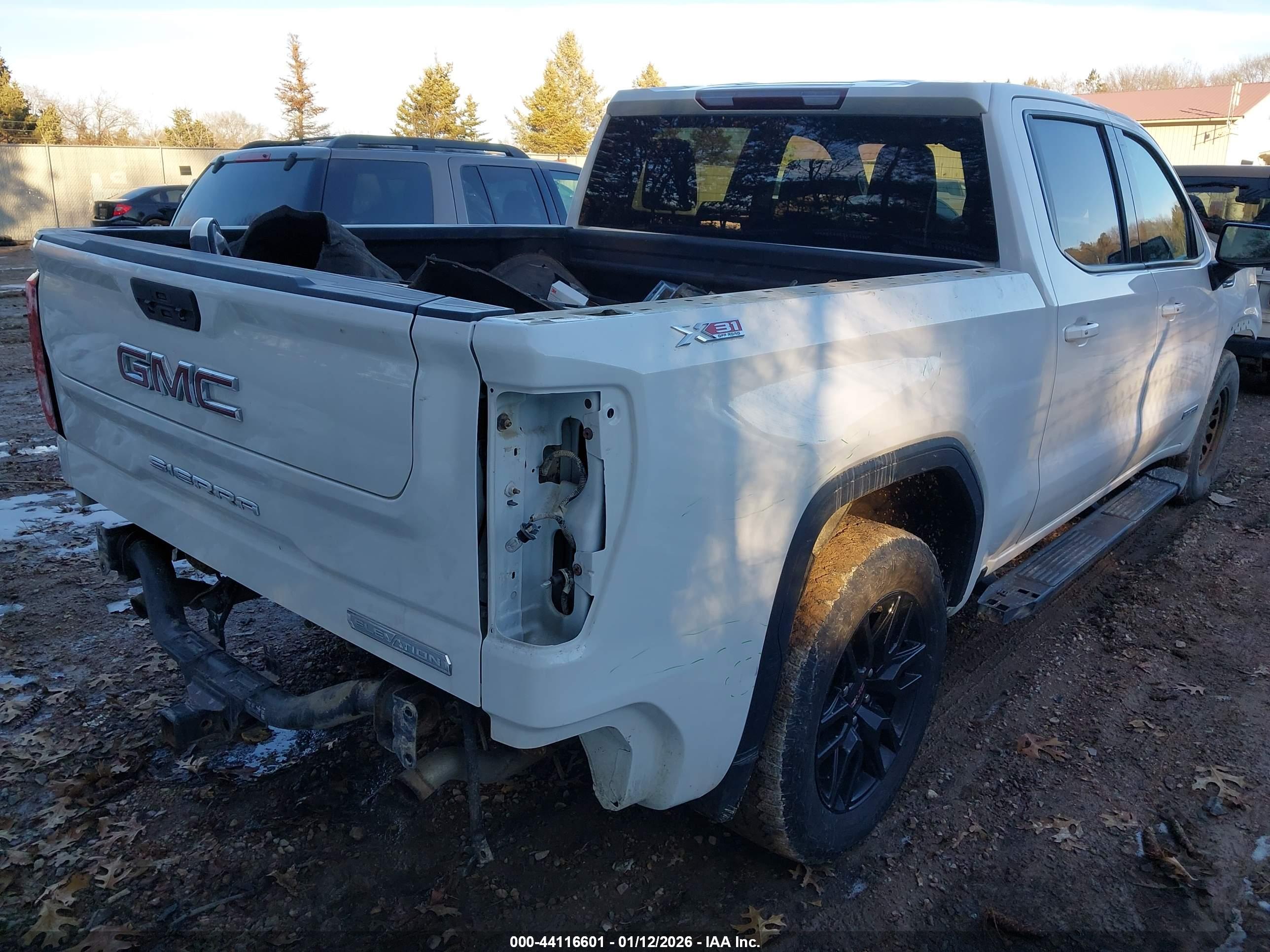 GMC SIERRA image 4