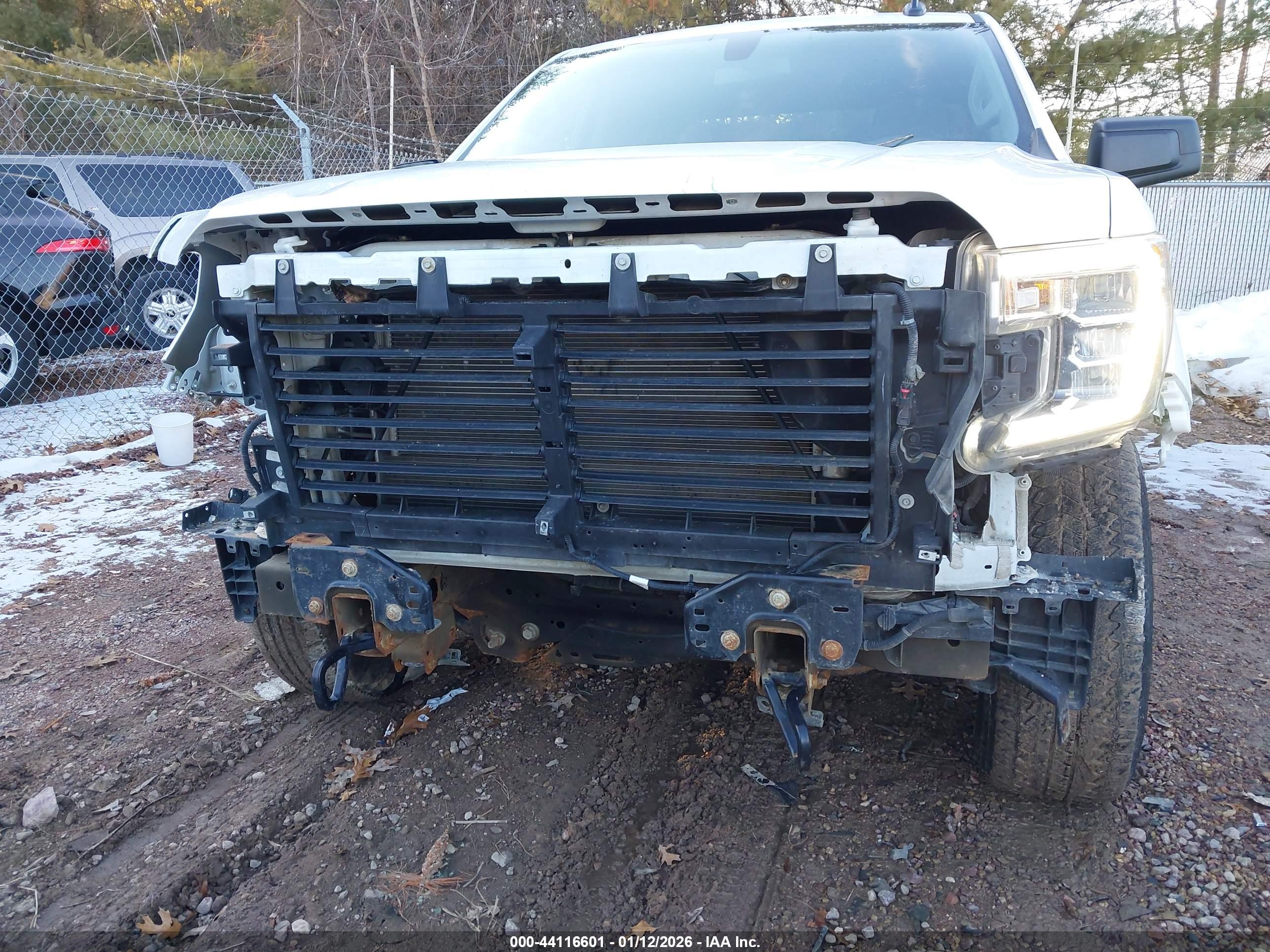 GMC SIERRA image 6