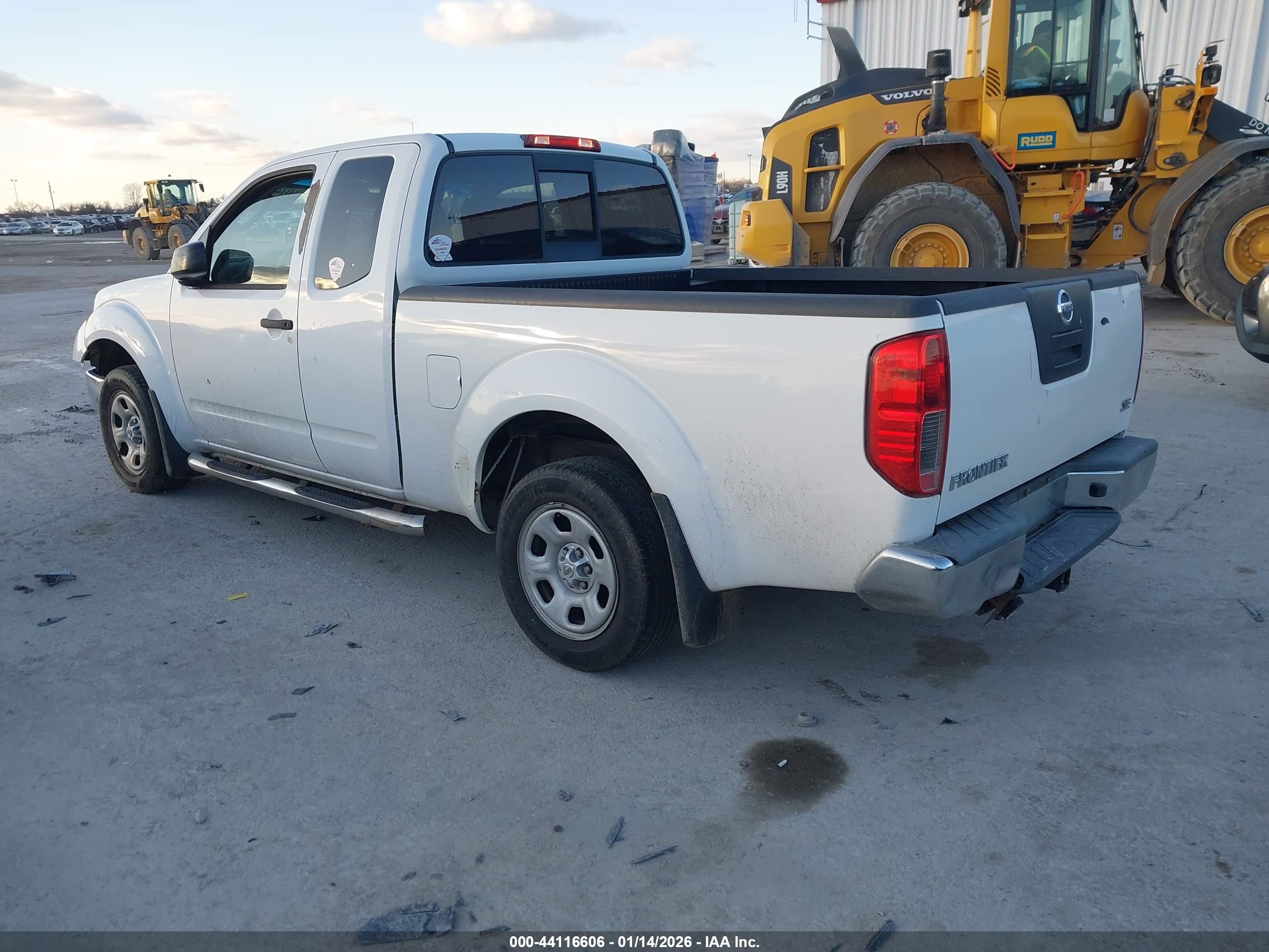 NISSAN FRONTIER image 3