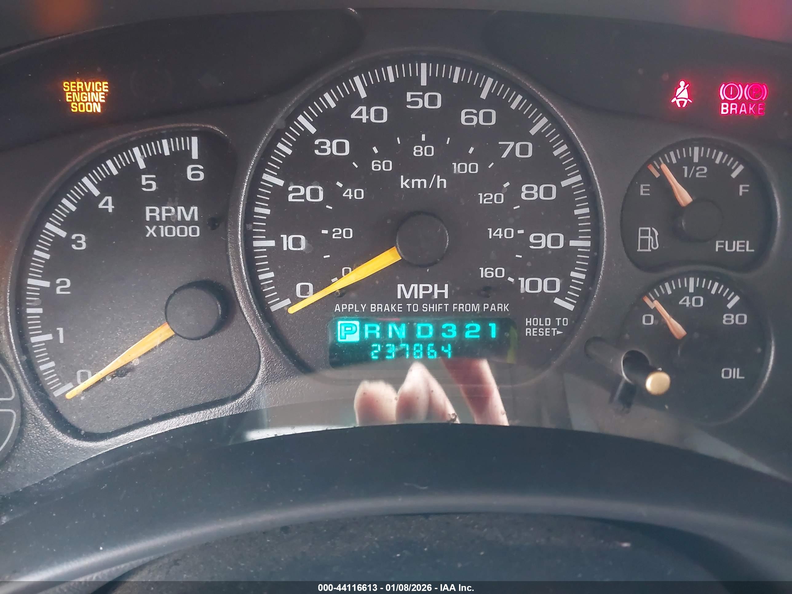 CHEVROLET TAHOE image 7