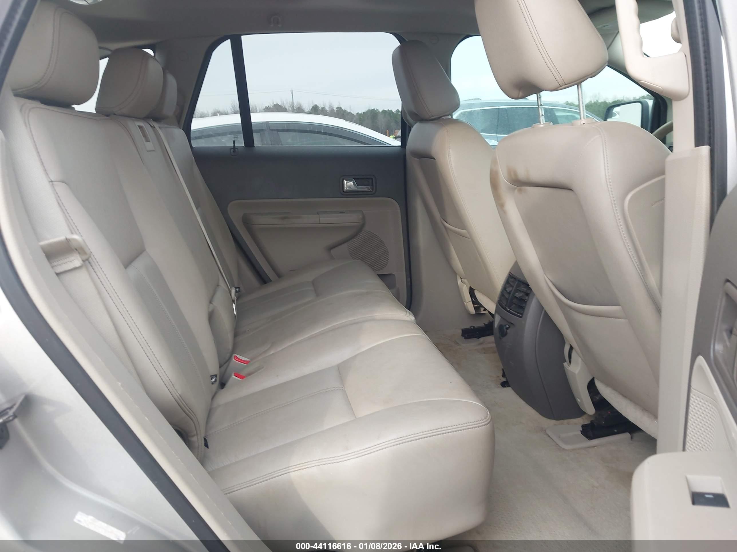 FORD EDGE image 8
