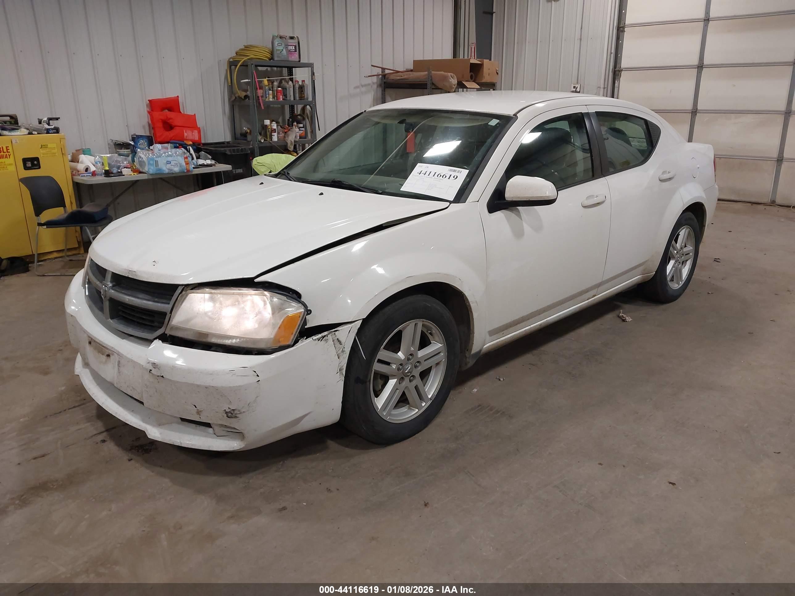 DODGE AVENGER image 2