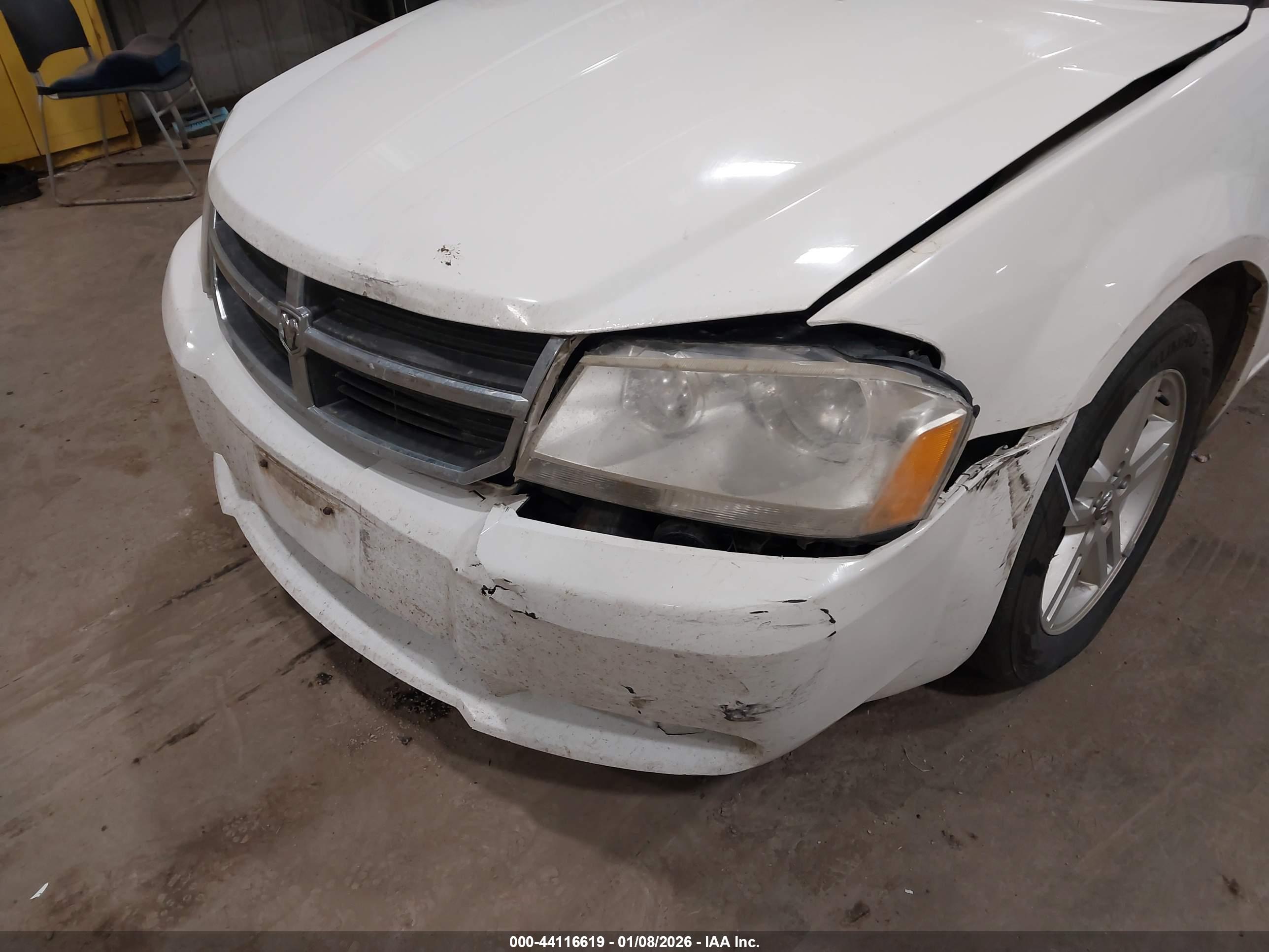 DODGE AVENGER image 6