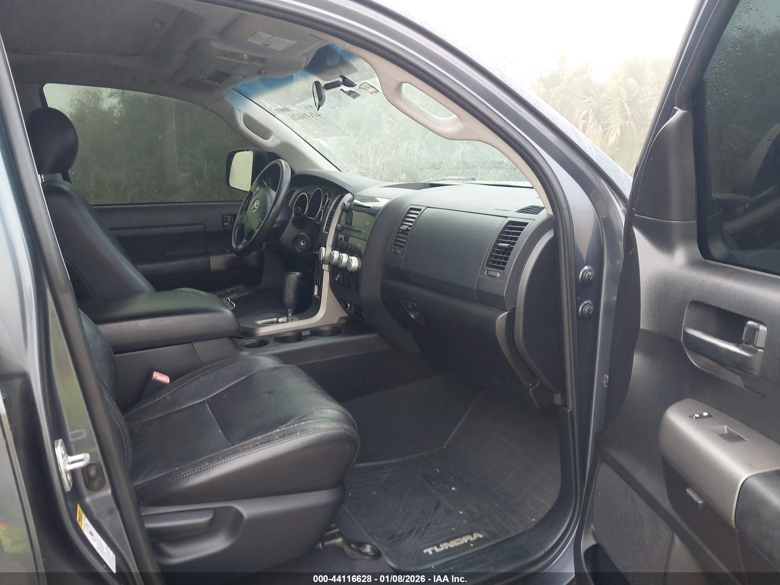 TOYOTA TUNDRA image 5