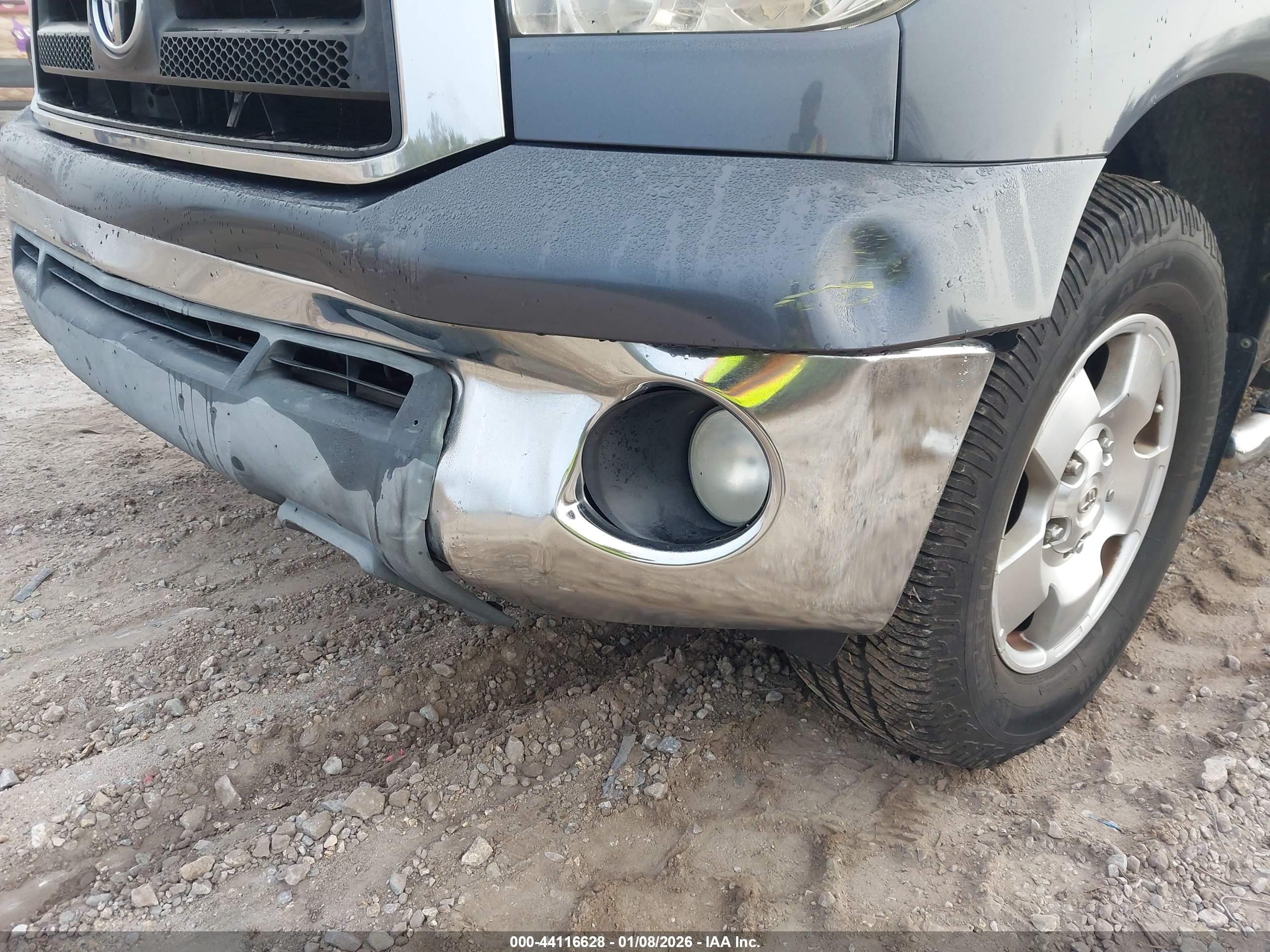 TOYOTA TUNDRA image 6