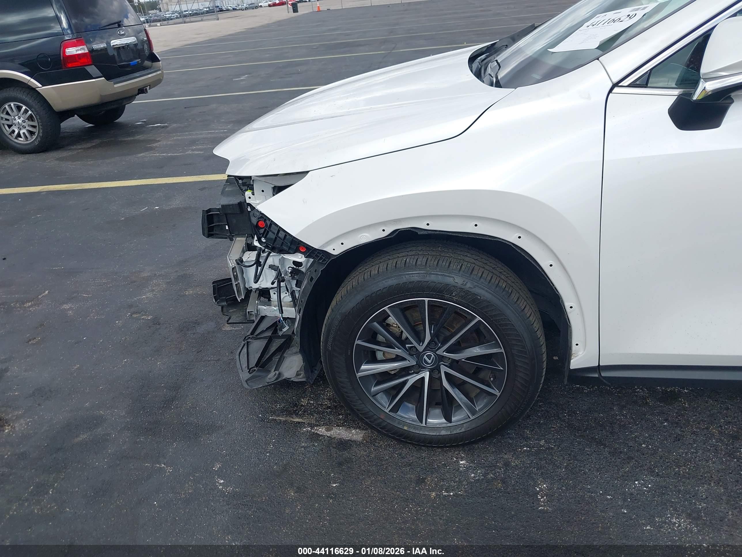LEXUS NX image 6