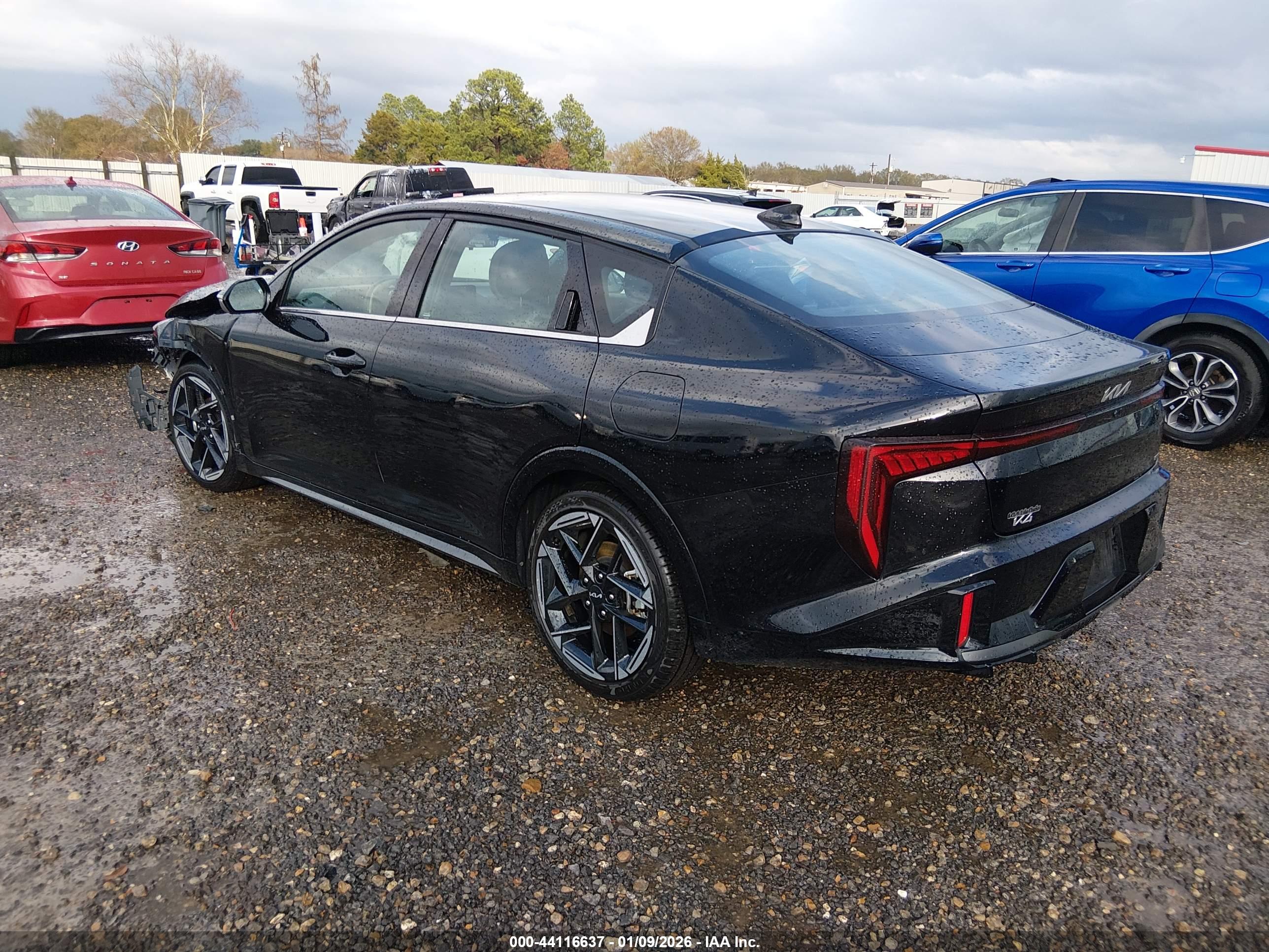 KIA K4 image 3