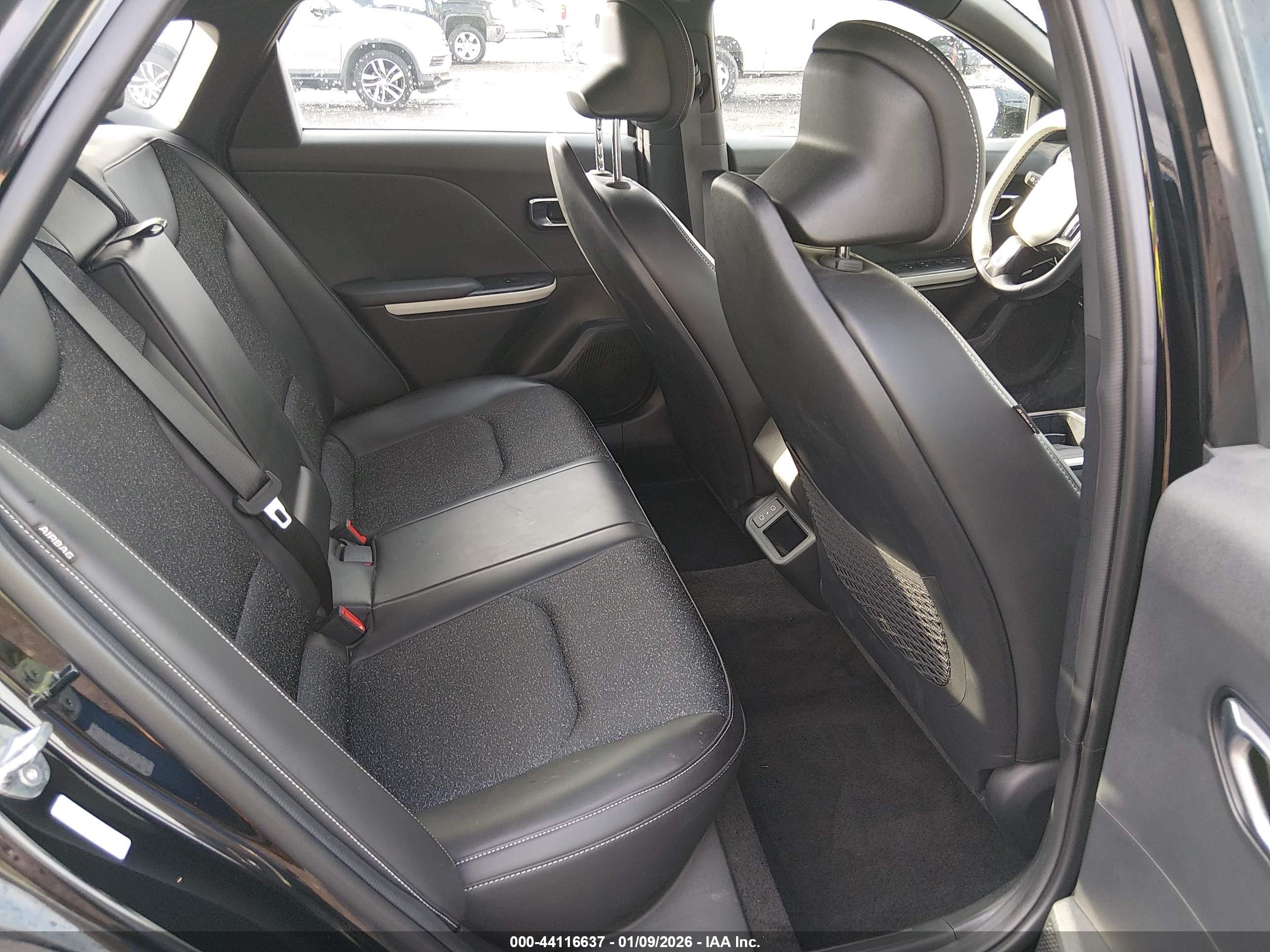 KIA K4 image 8
