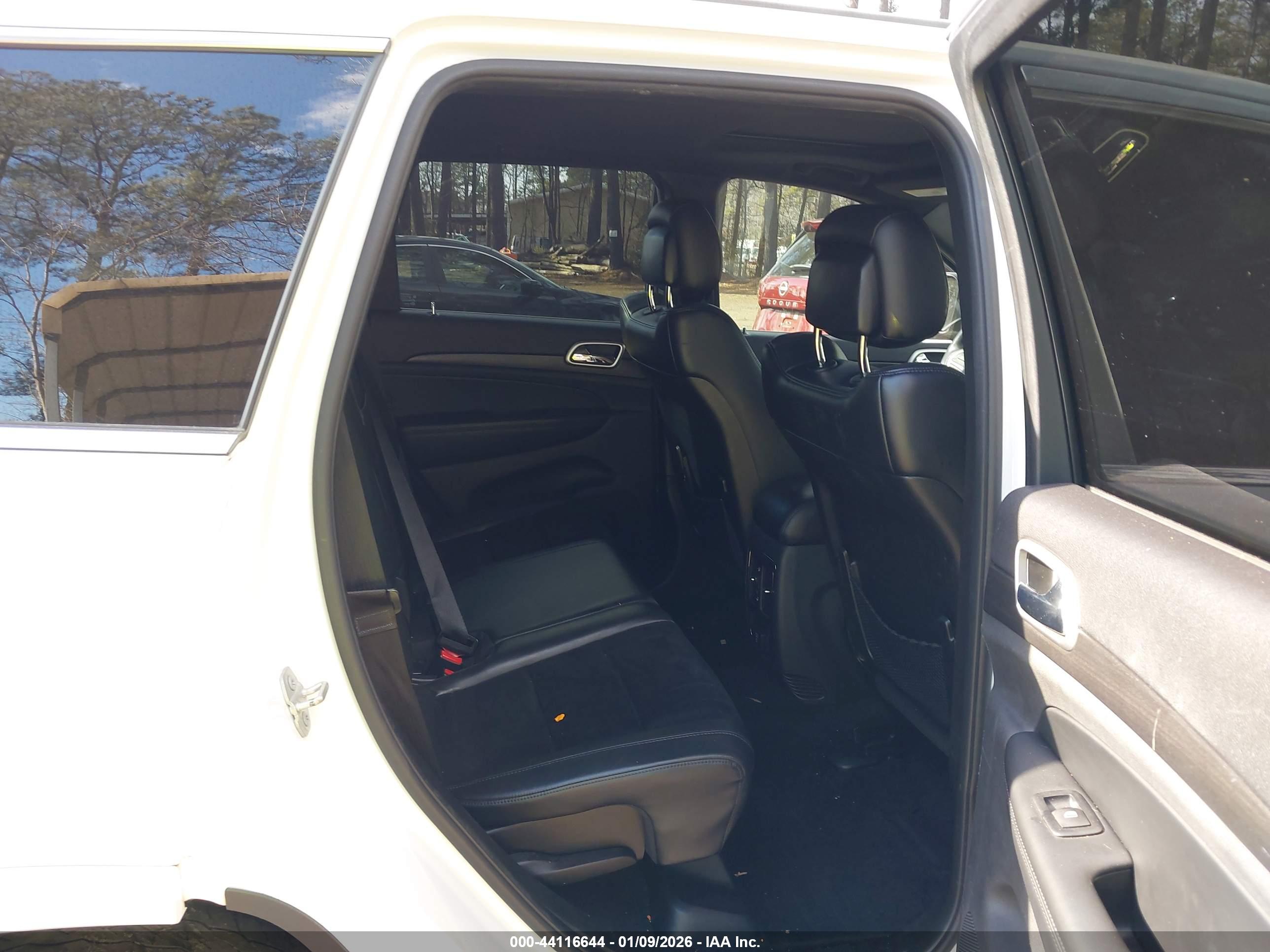 JEEP GRAND image 8