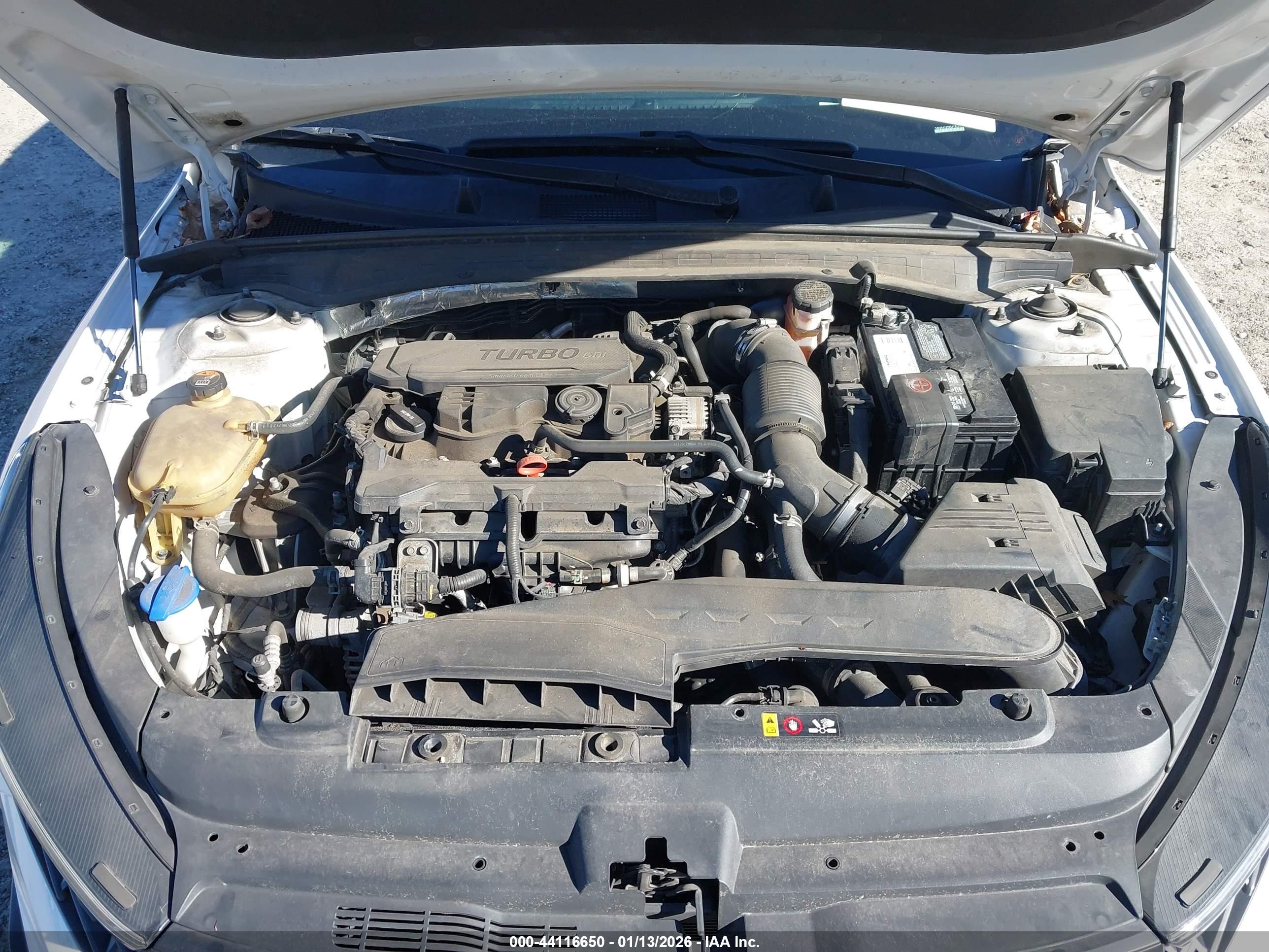 KIA K5 image 10