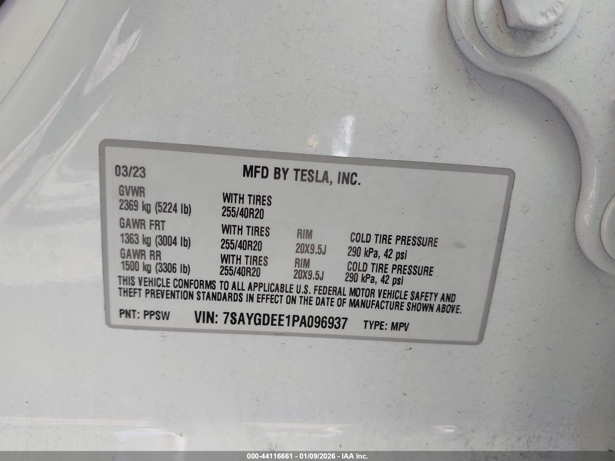 TESLA MODEL image 9