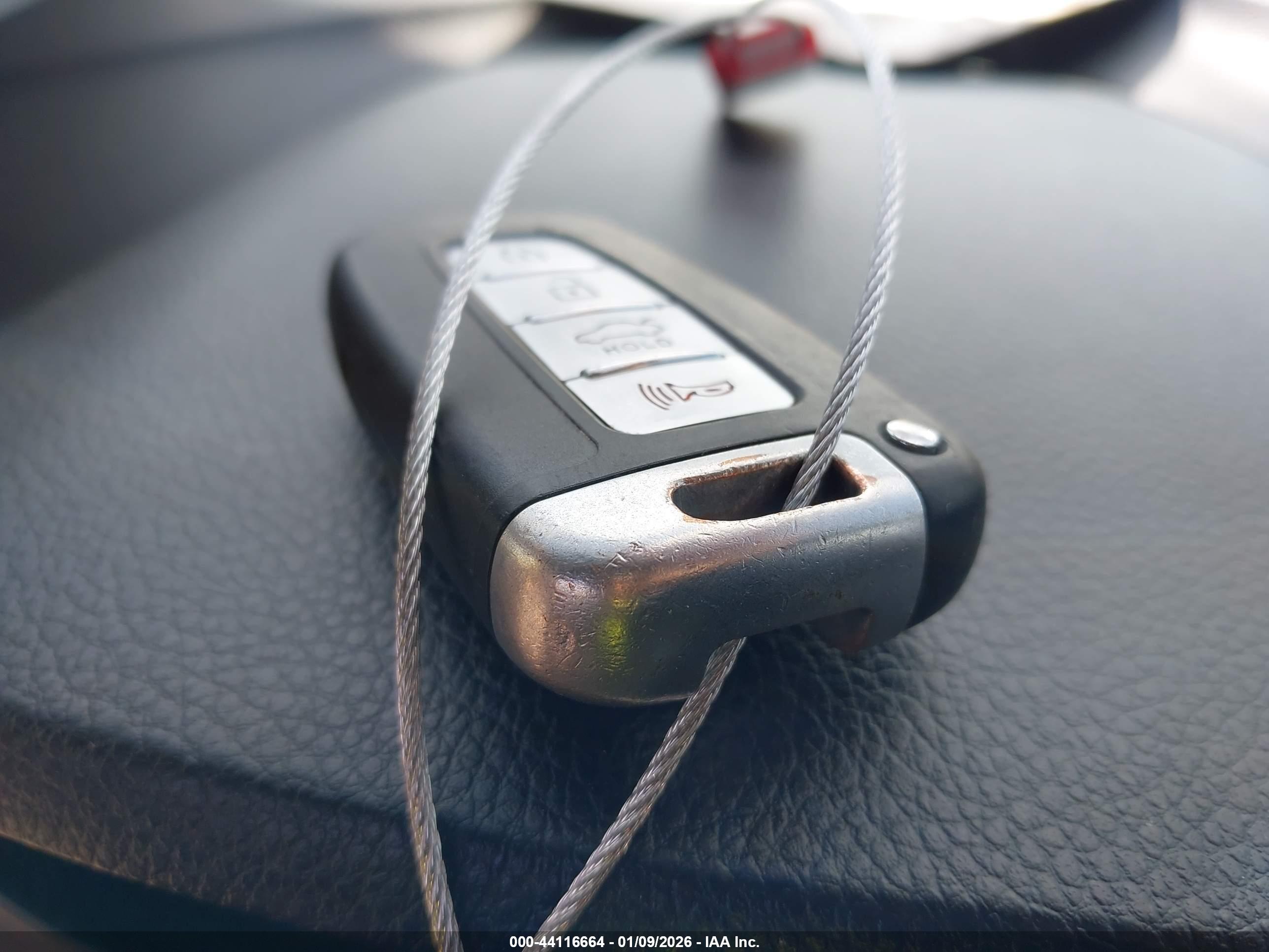 HYUNDAI ELANTRA image 11