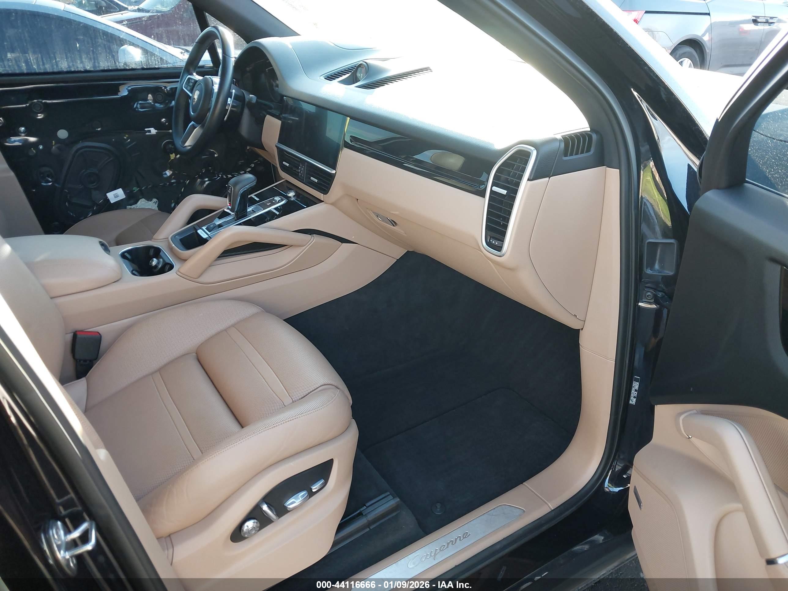 PORSCHE CAYENNE image 5