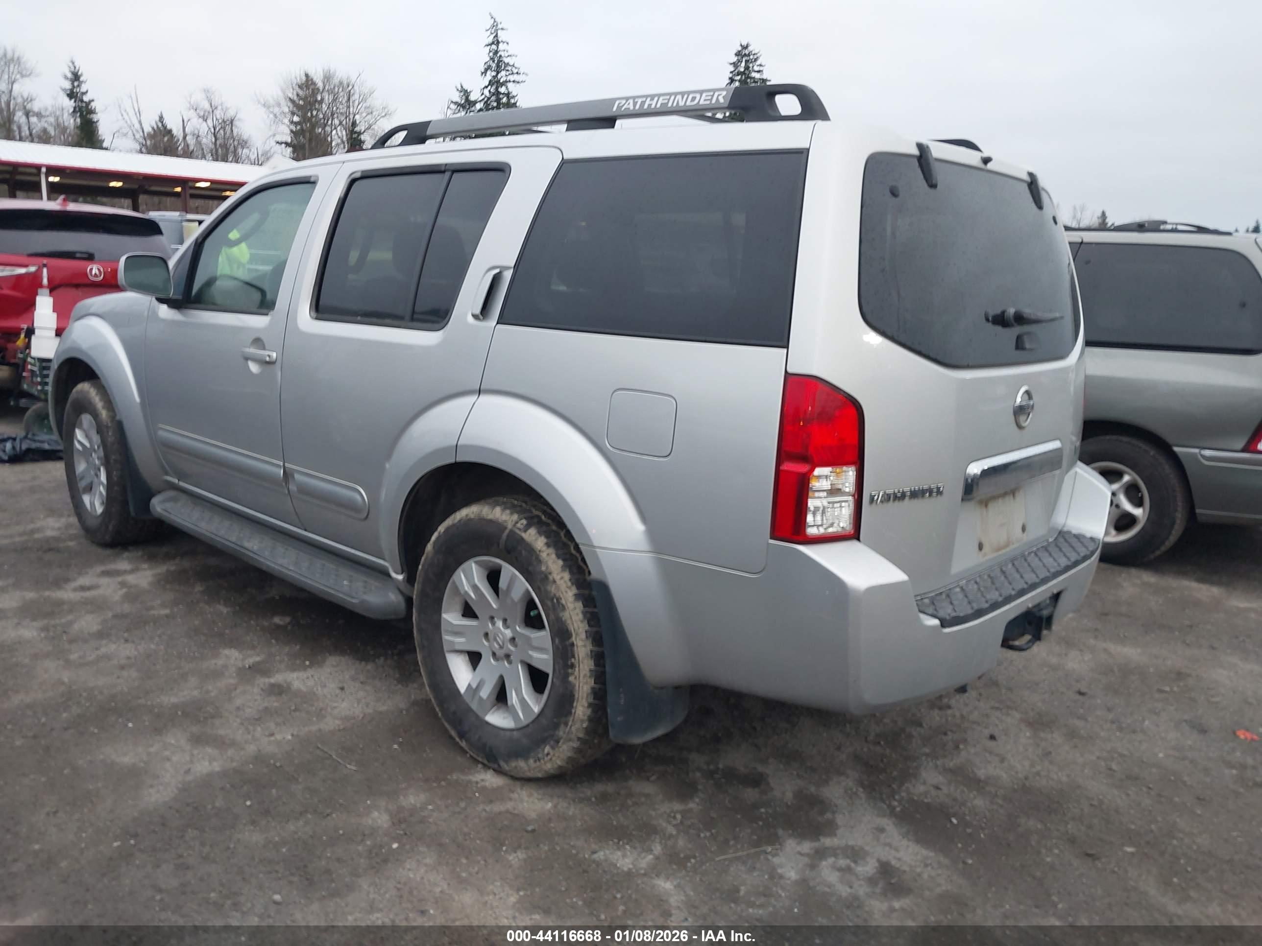 NISSAN PATHFINDER image 3