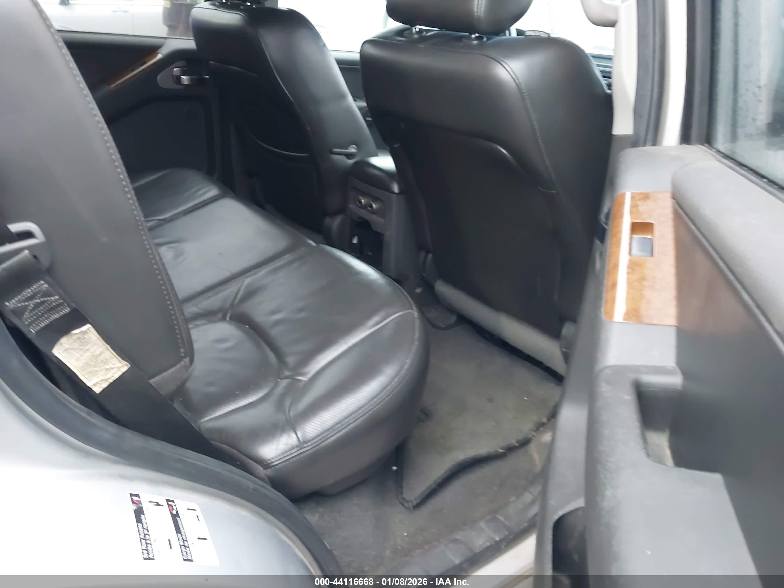 NISSAN PATHFINDER image 8