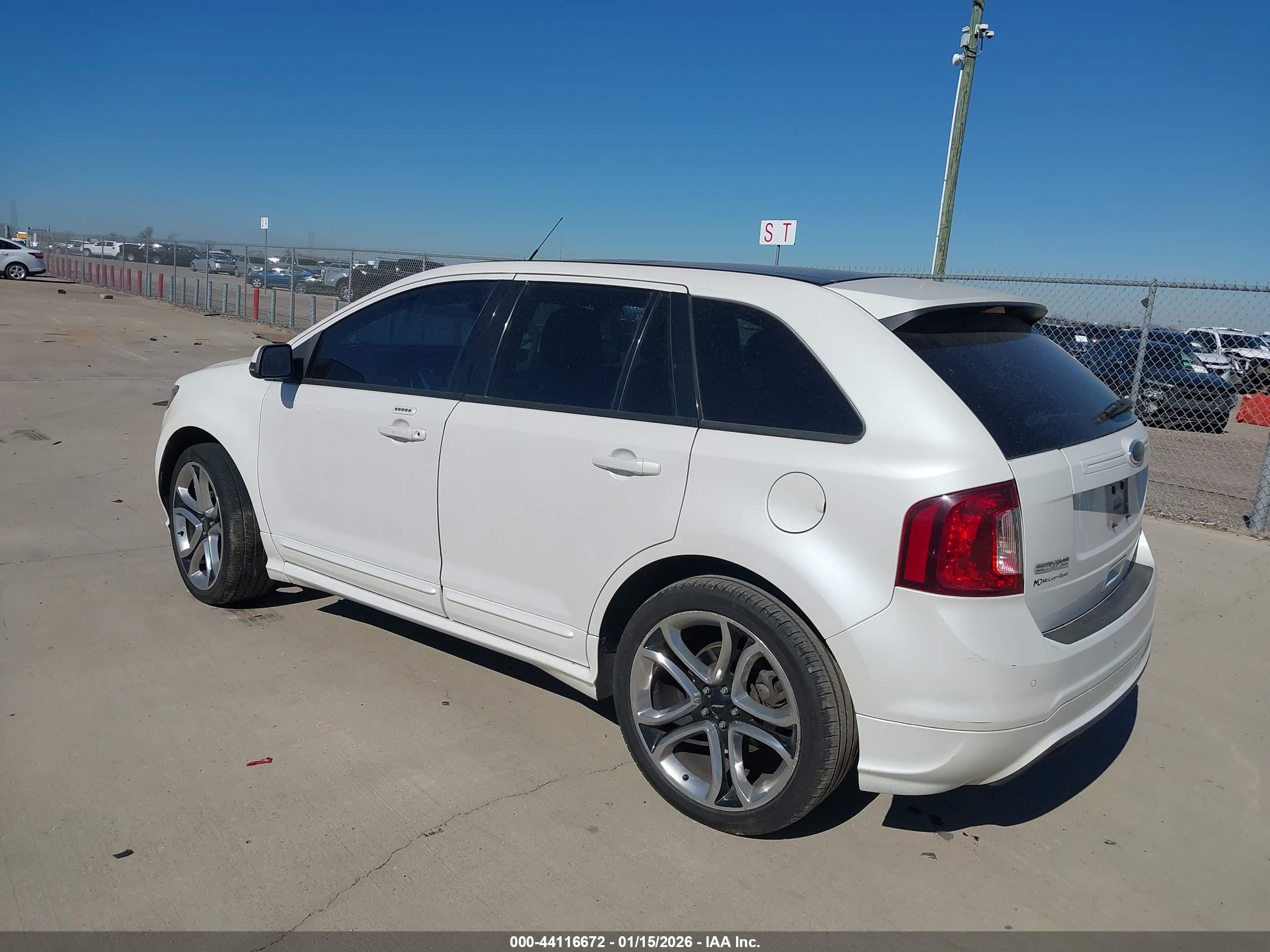 FORD EDGE image 3