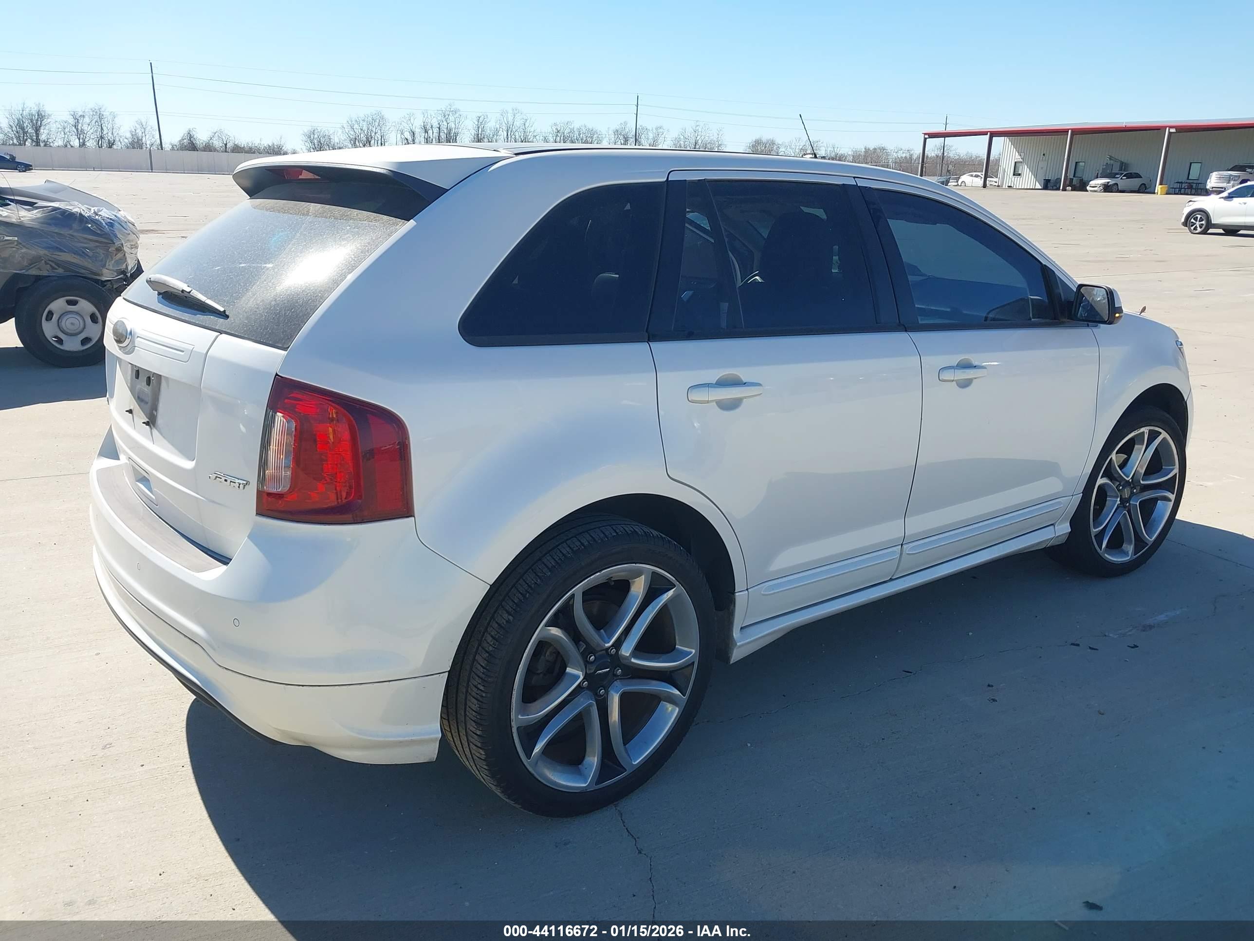 FORD EDGE image 4