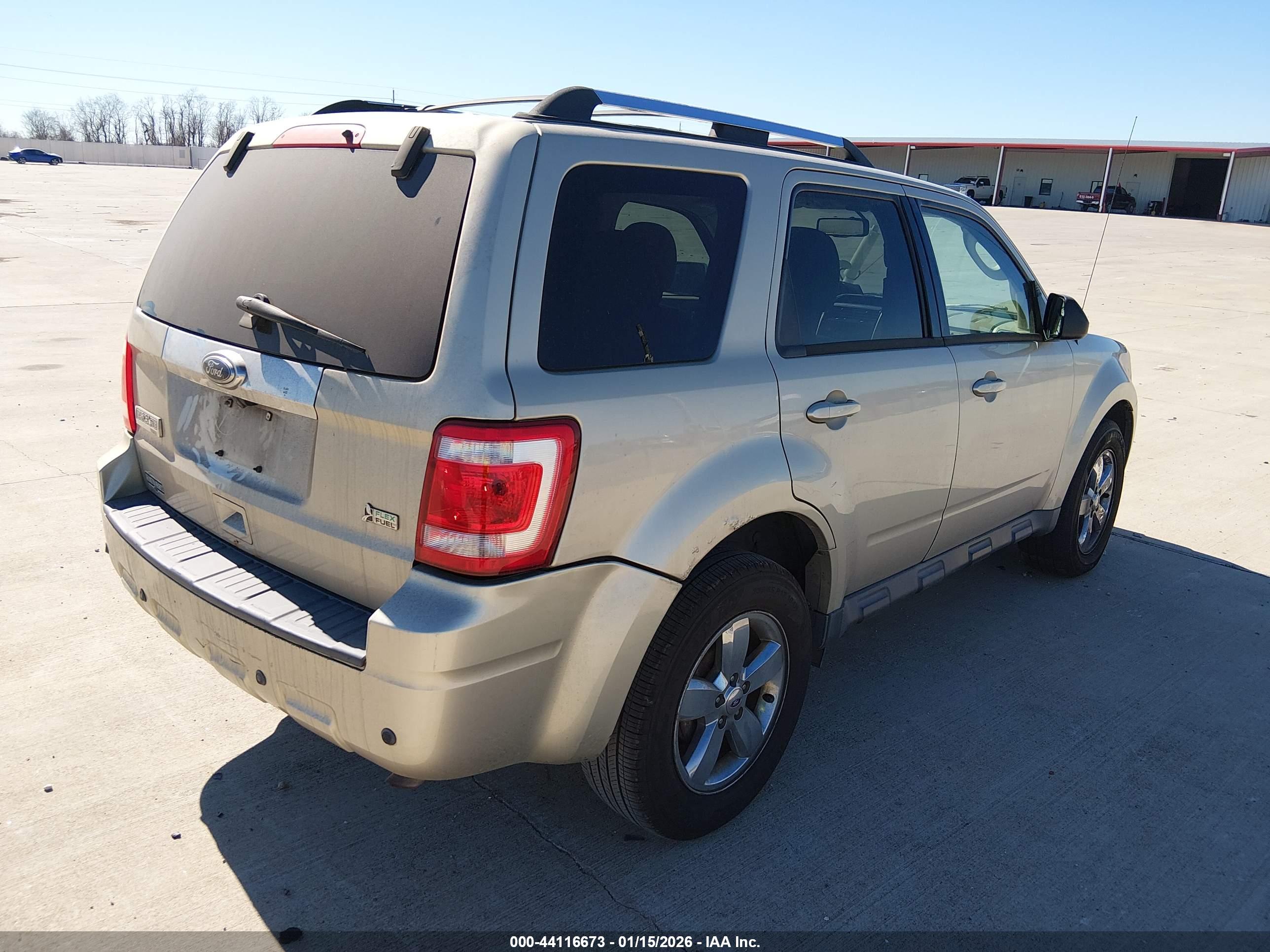 FORD ESCAPE image 4