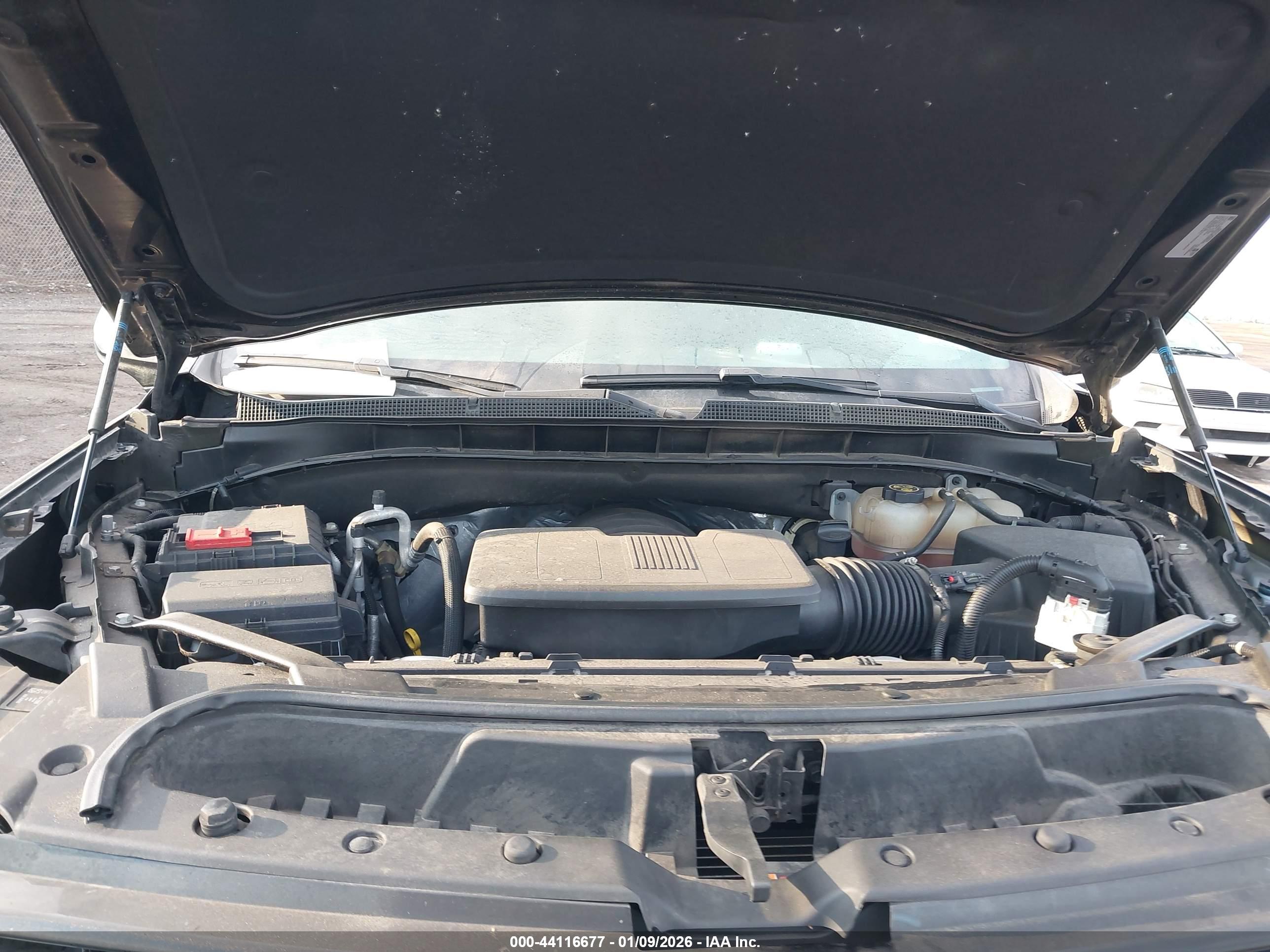 CHEVROLET SUBURBAN image 10