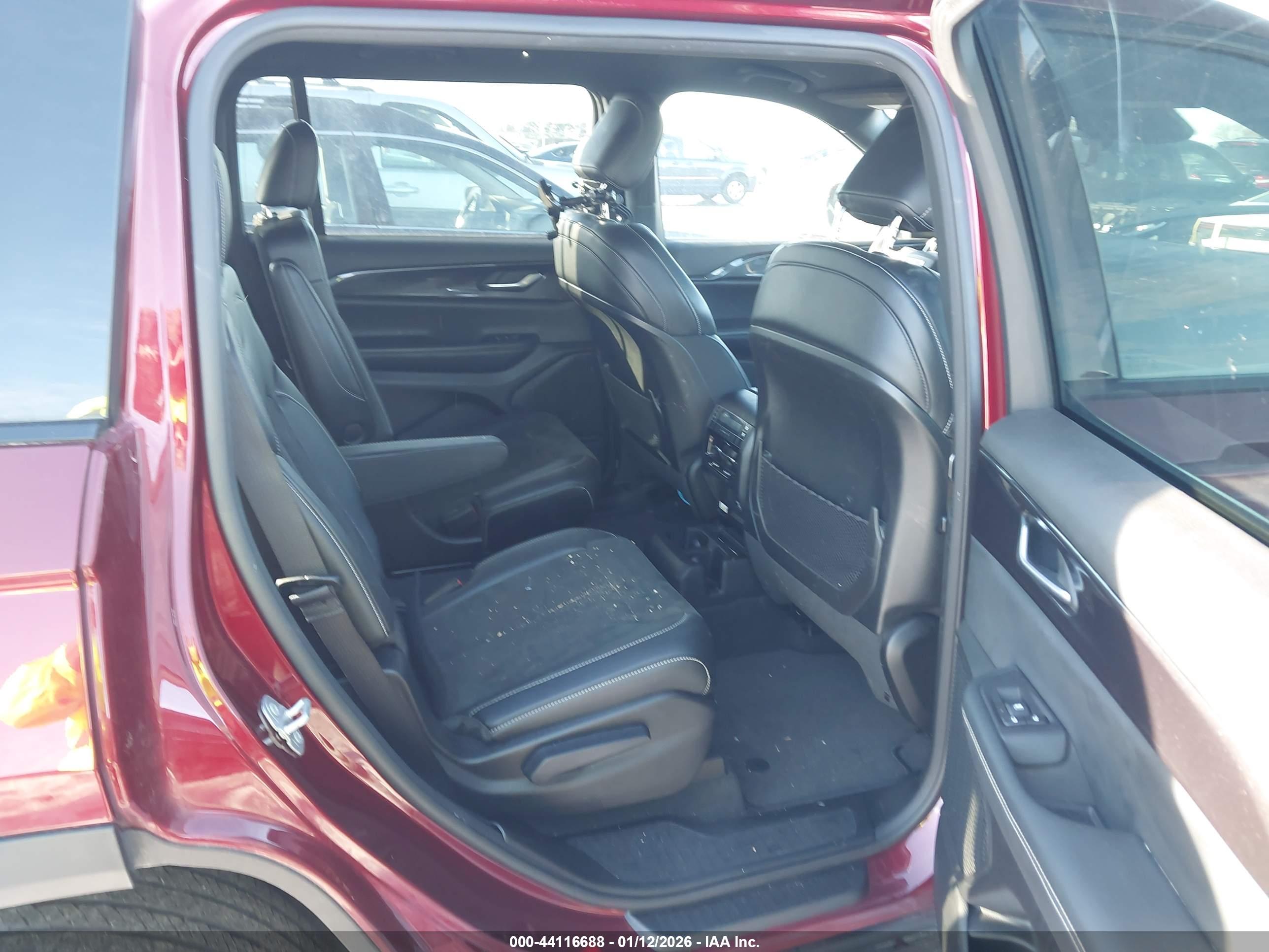 JEEP GRAND image 8