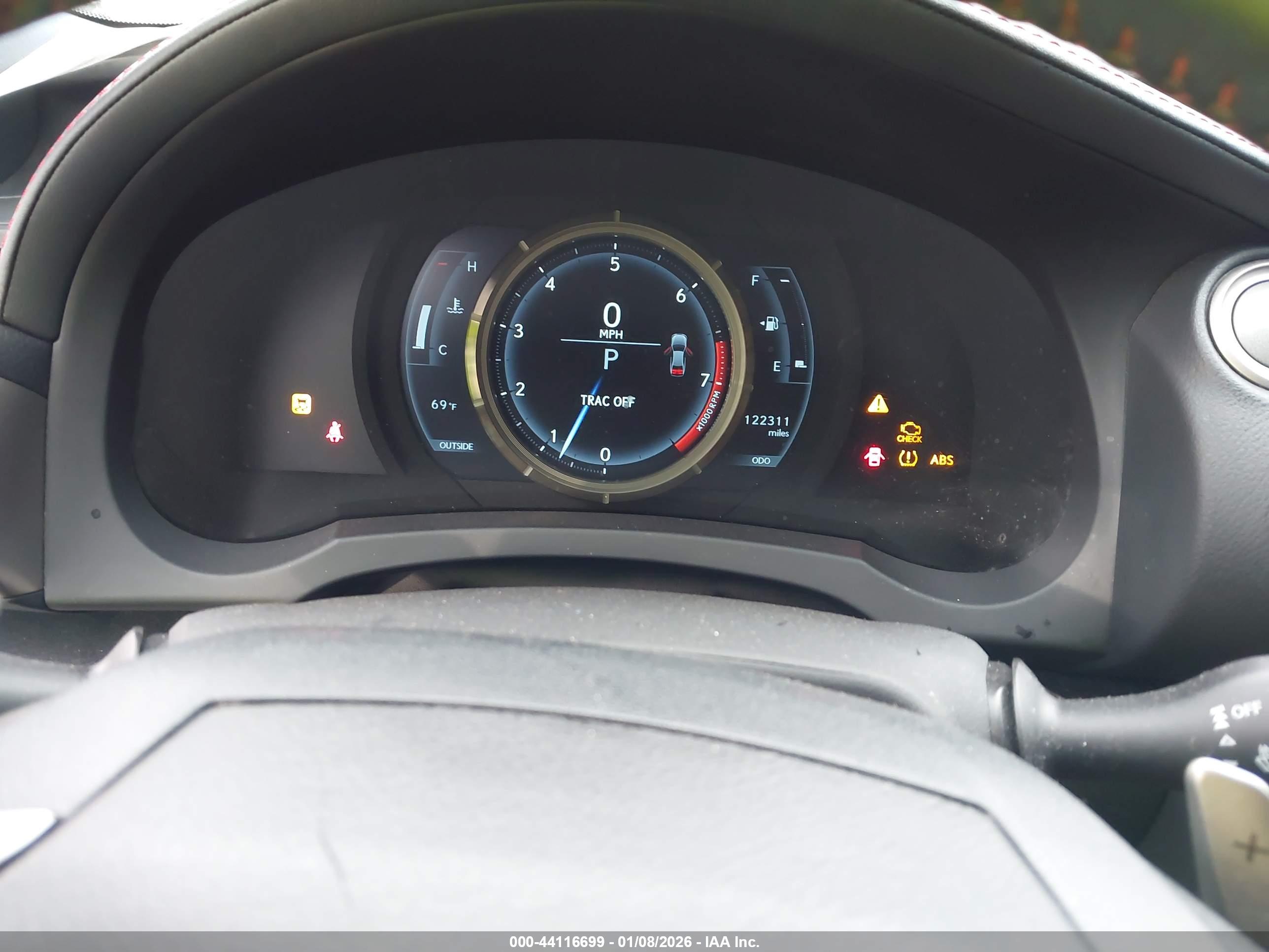 LEXUS IS image 7