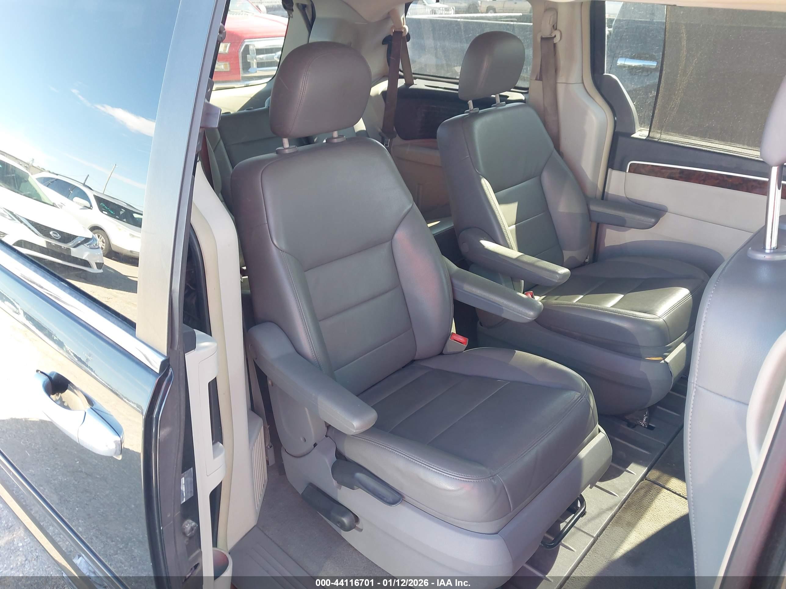 VOLKSWAGEN ROUTAN image 8