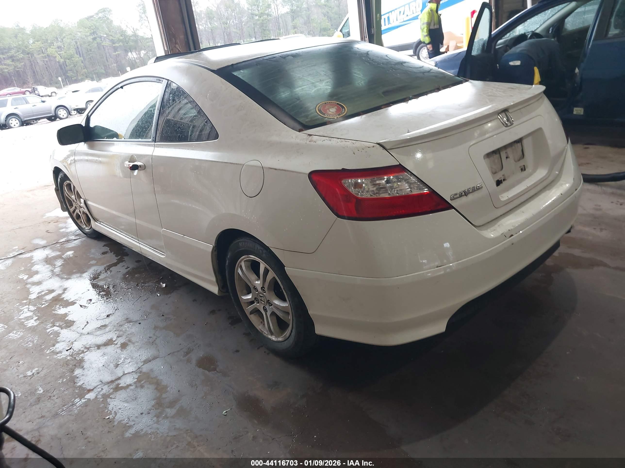HONDA CIVIC image 3