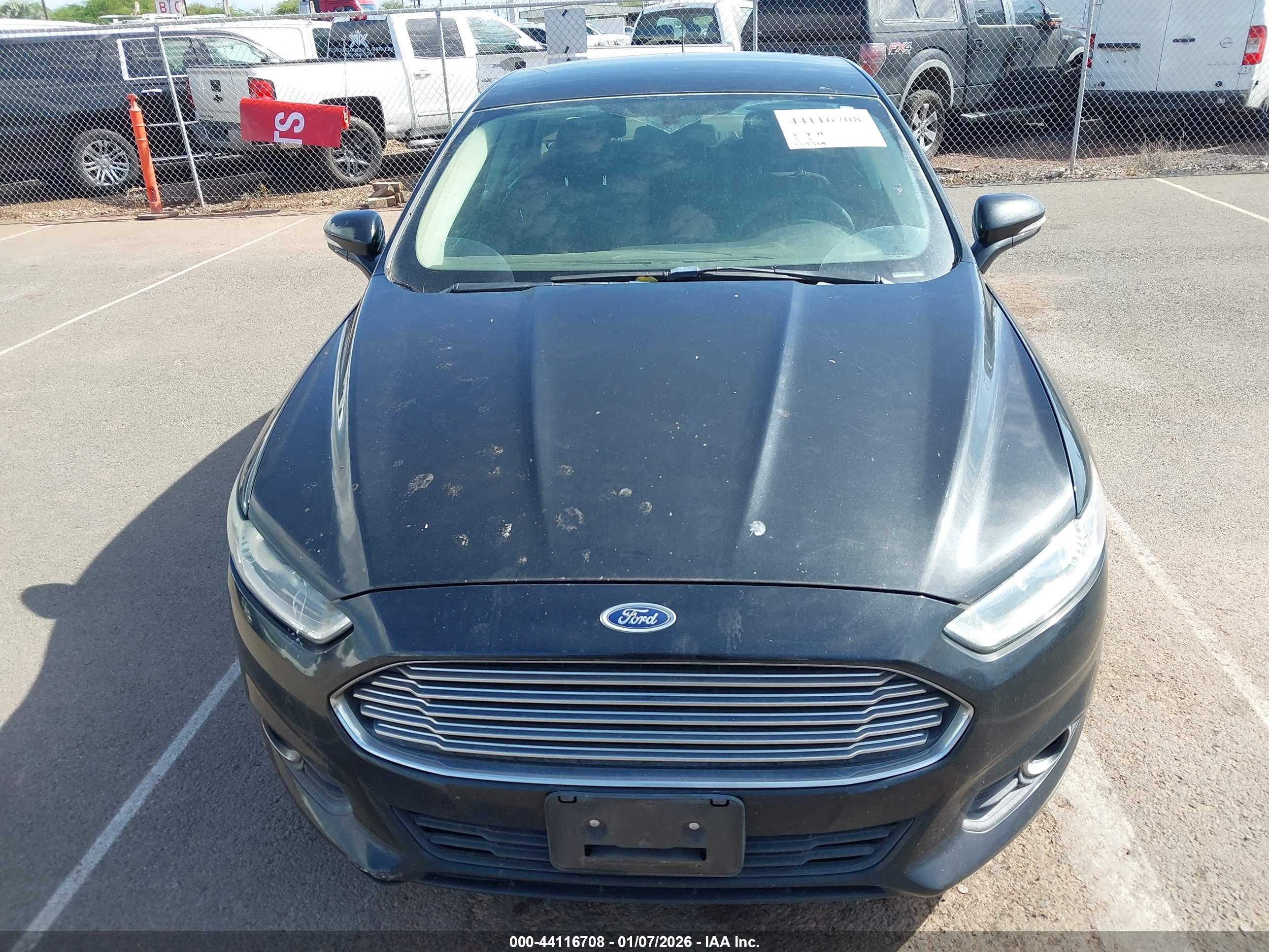 FORD FUSION image 6