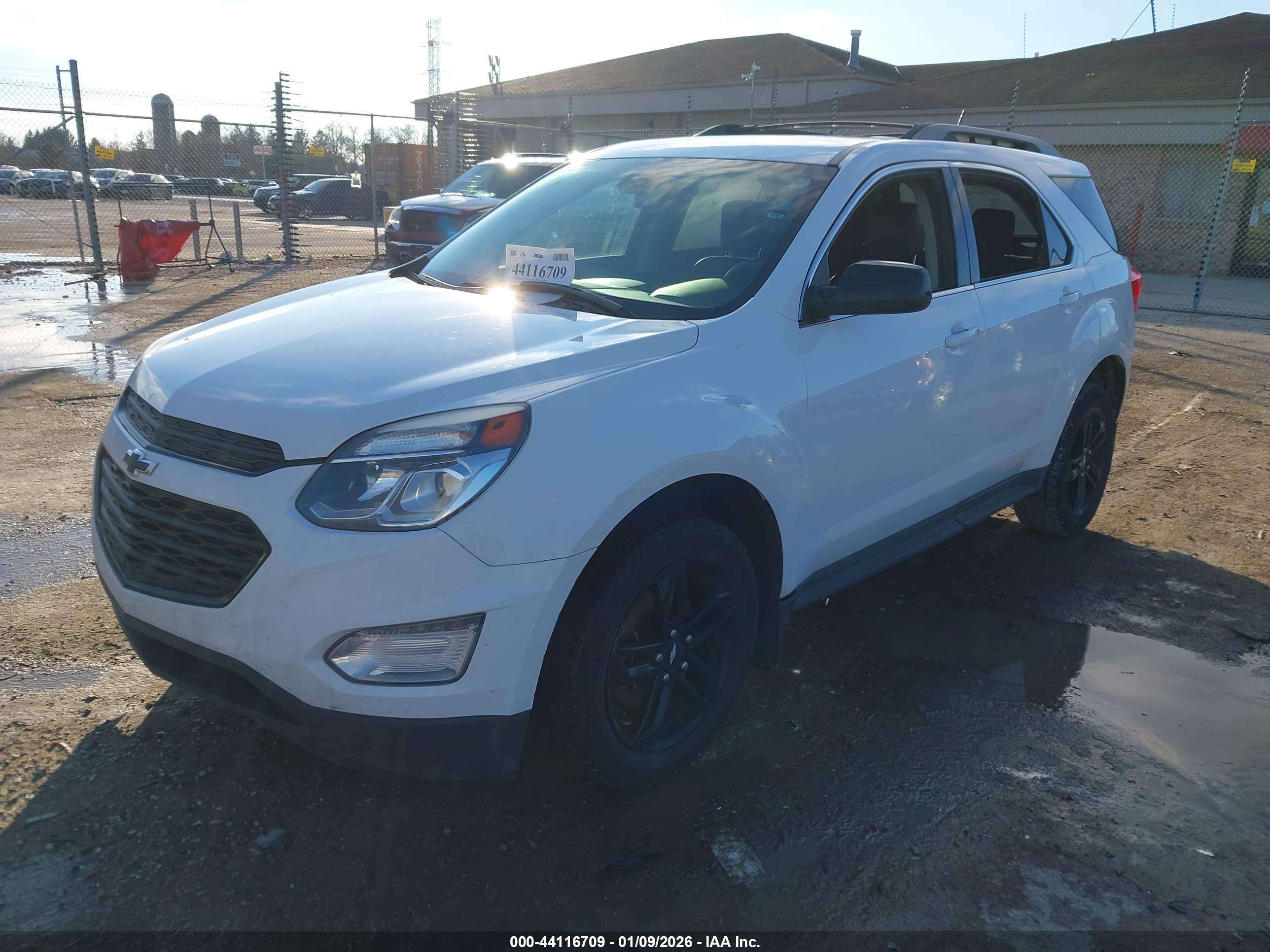 CHEVROLET EQUINOX image 2