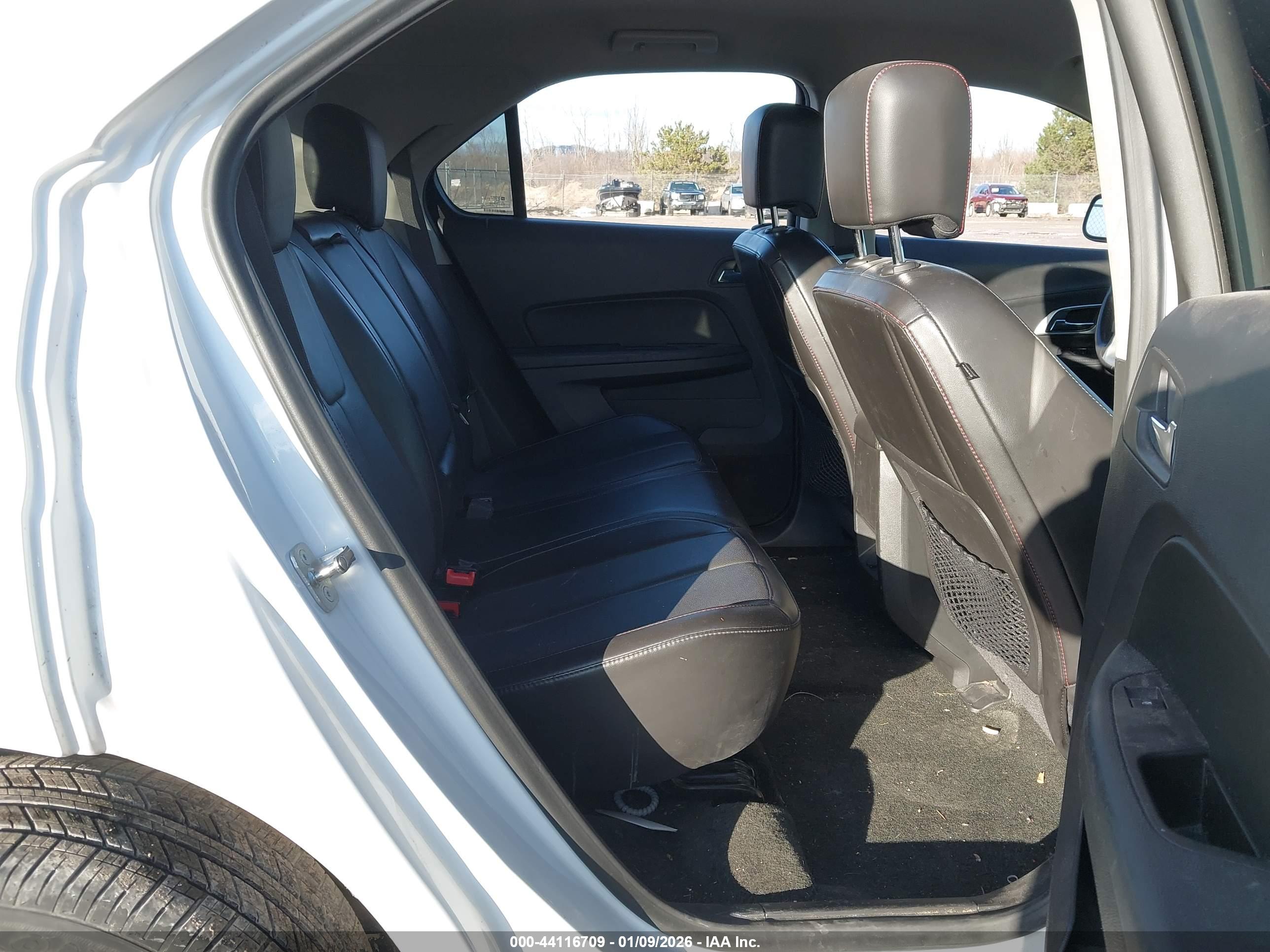 CHEVROLET EQUINOX image 8