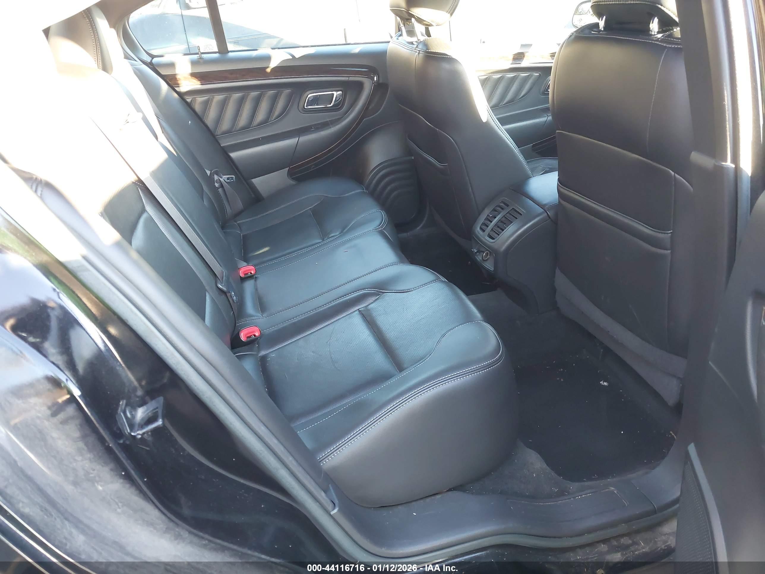 FORD TAURUS image 8