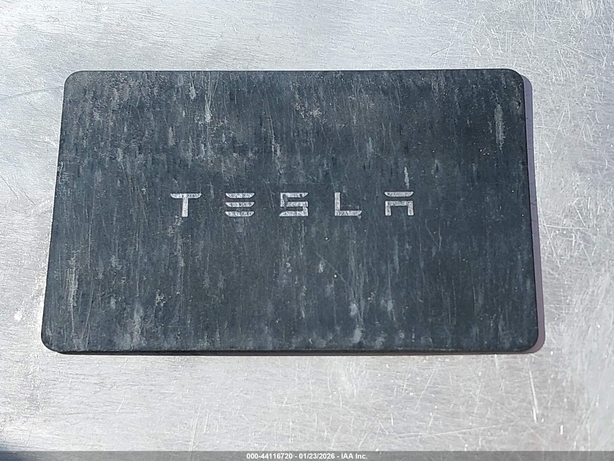 TESLA MODEL image 11