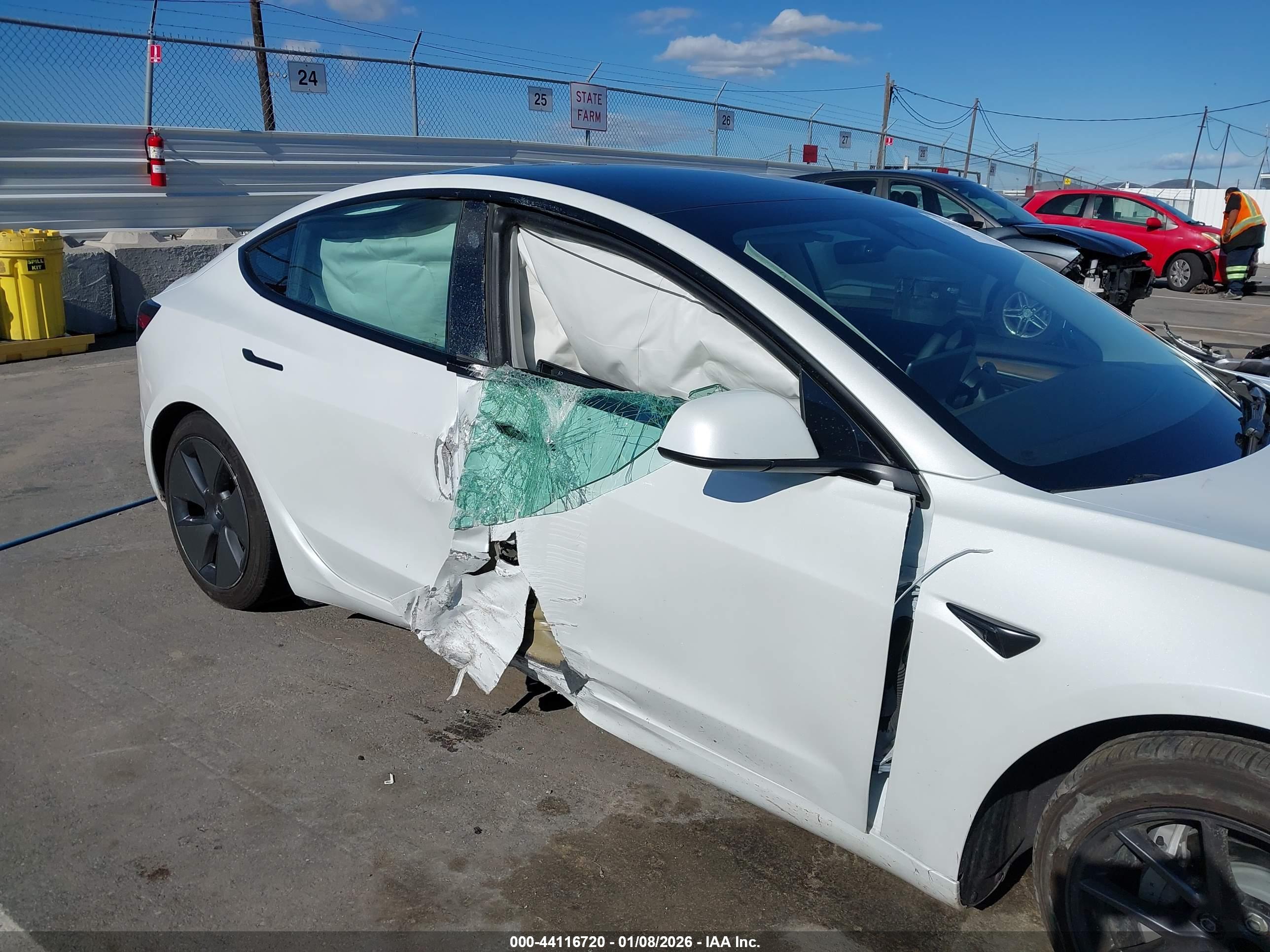 TESLA MODEL image 6