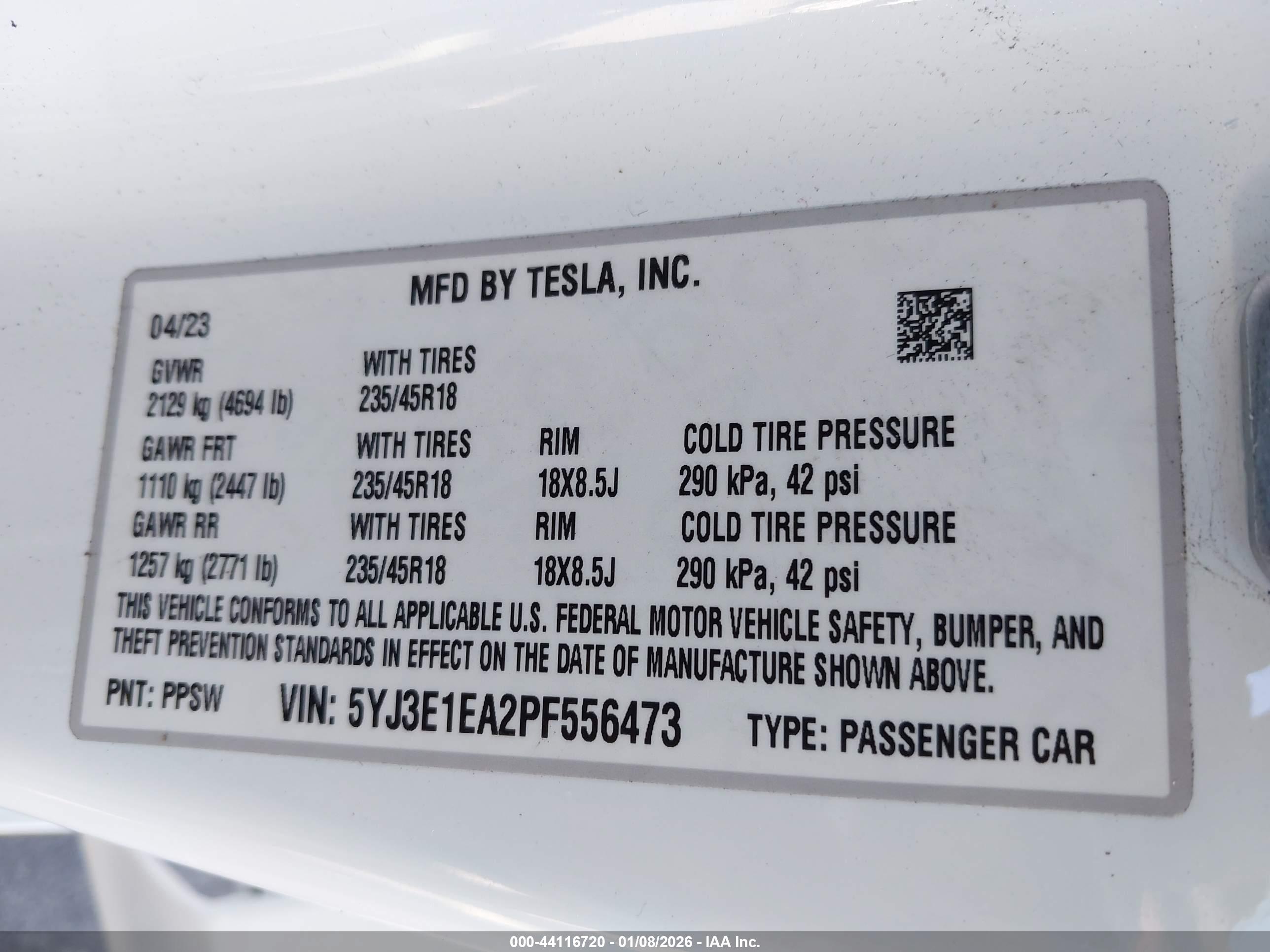TESLA MODEL image 9