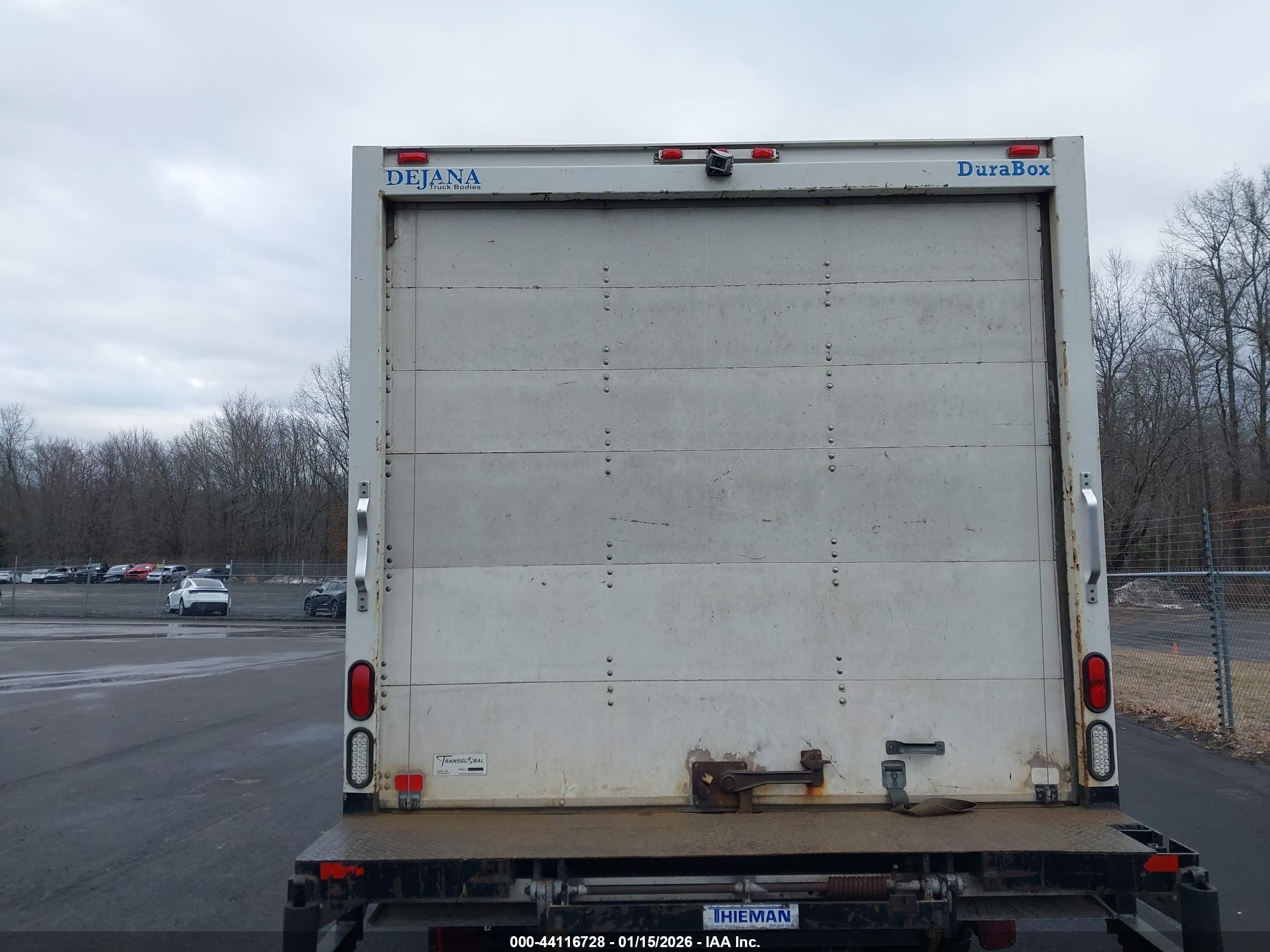 FORD F-550 image 7