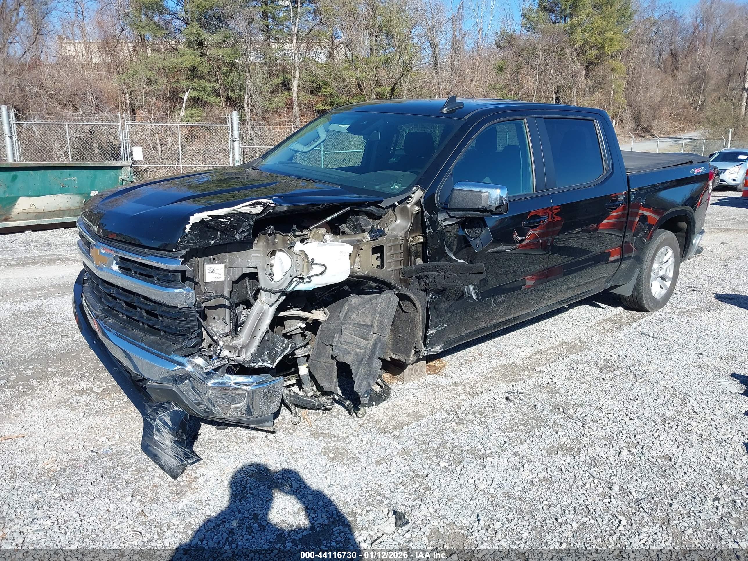 CHEVROLET SILVERADO image 6