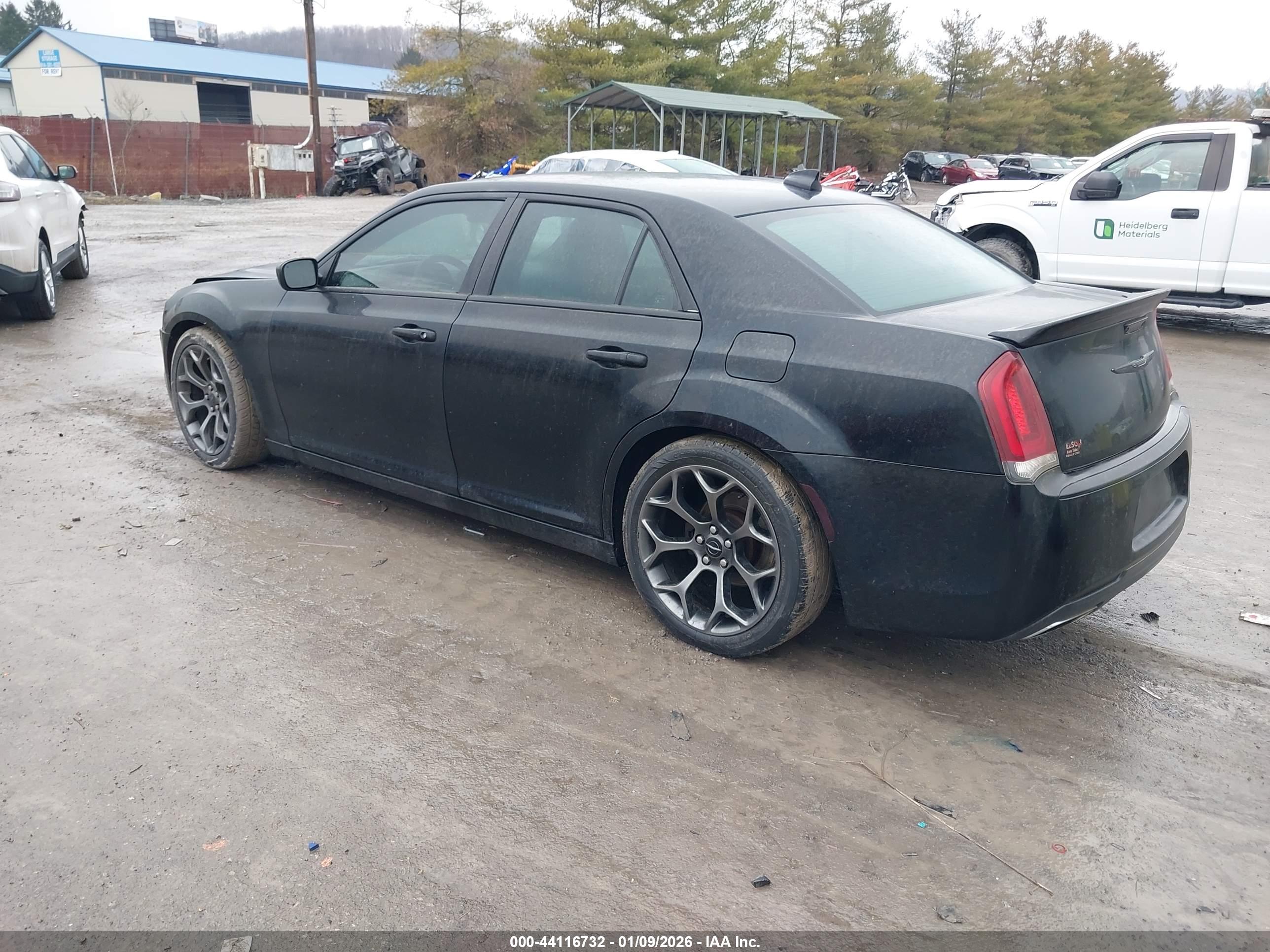 CHRYSLER 300 image 3