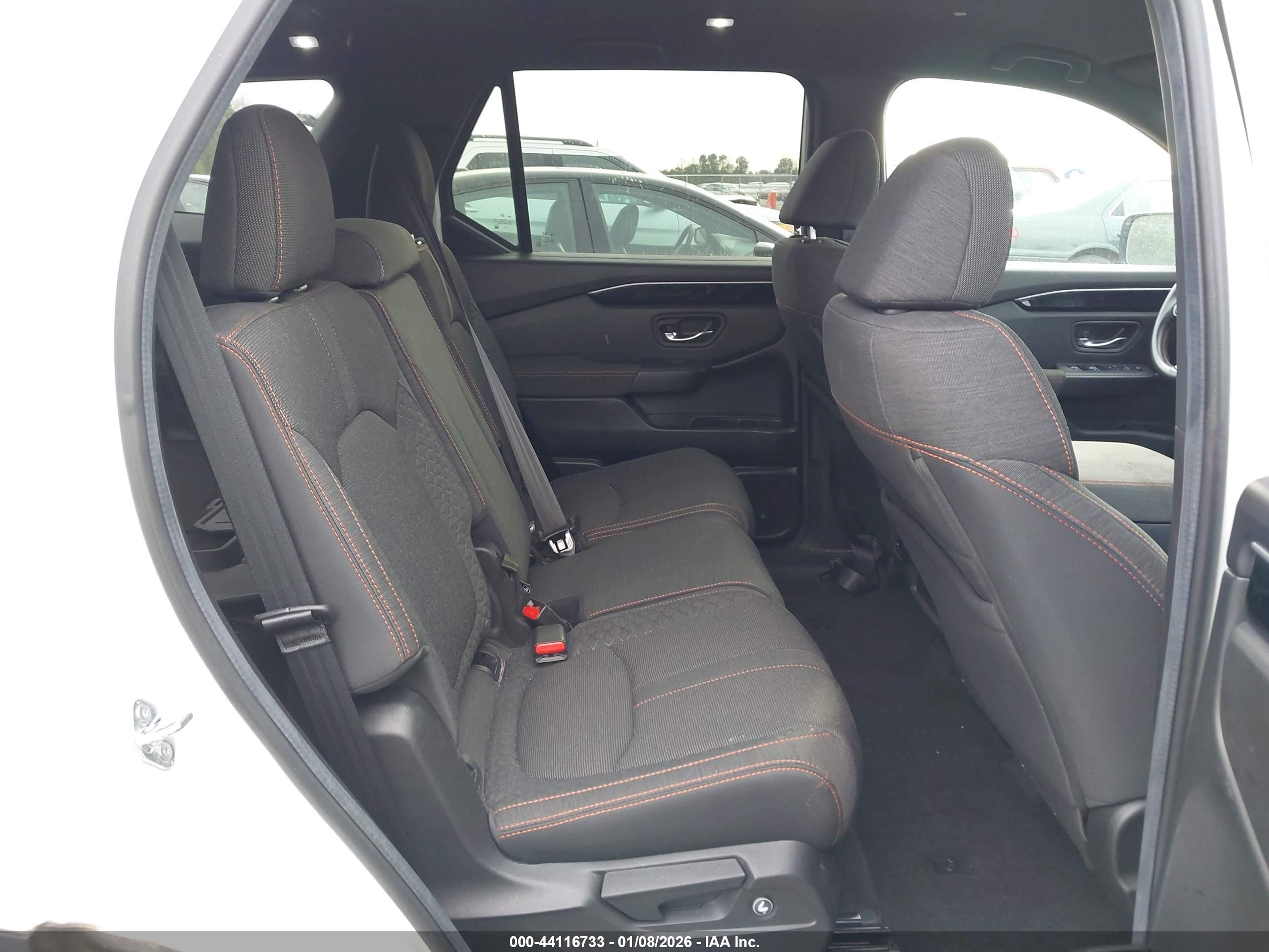 HONDA PILOT image 8