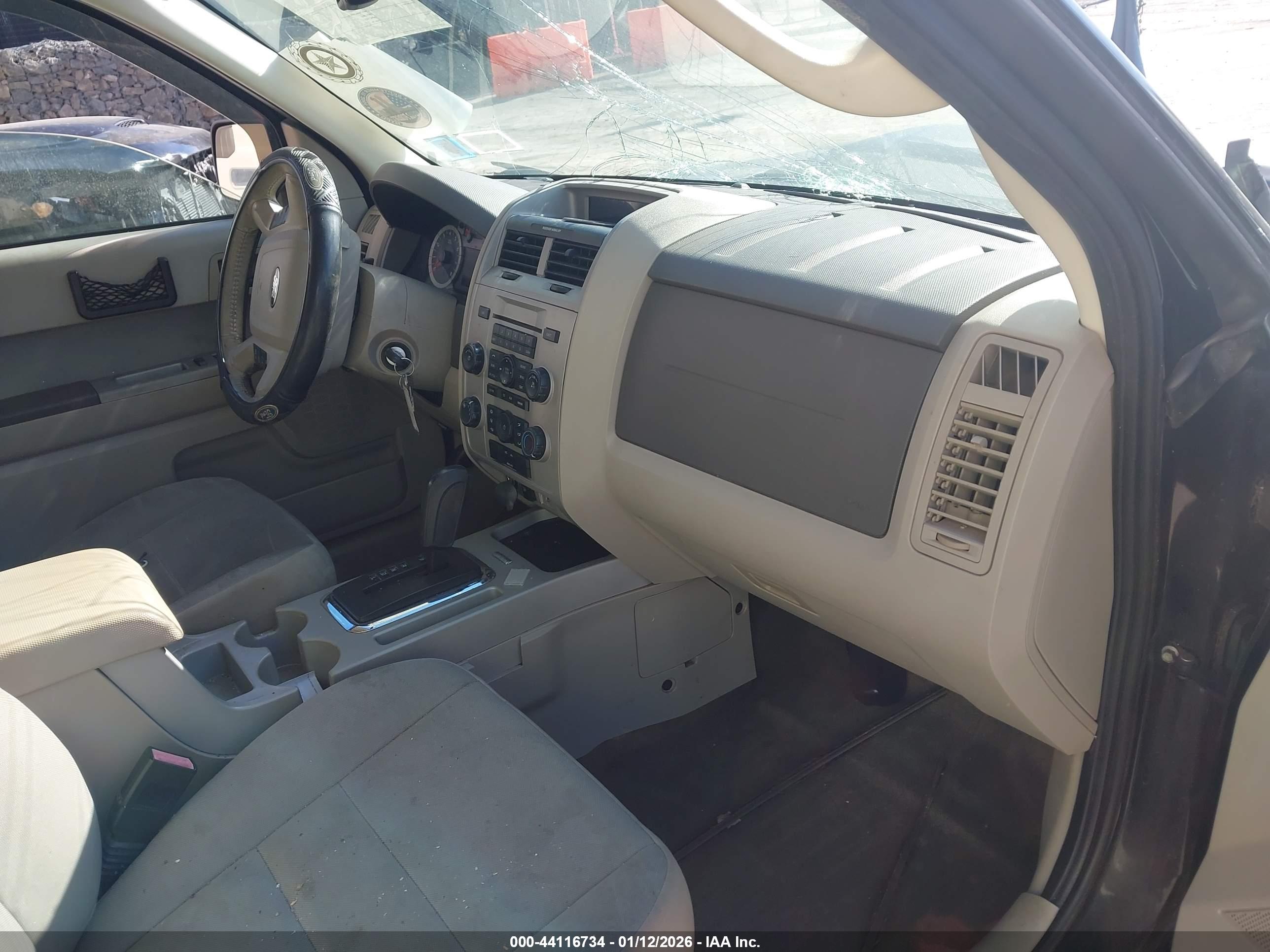 FORD ESCAPE image 5
