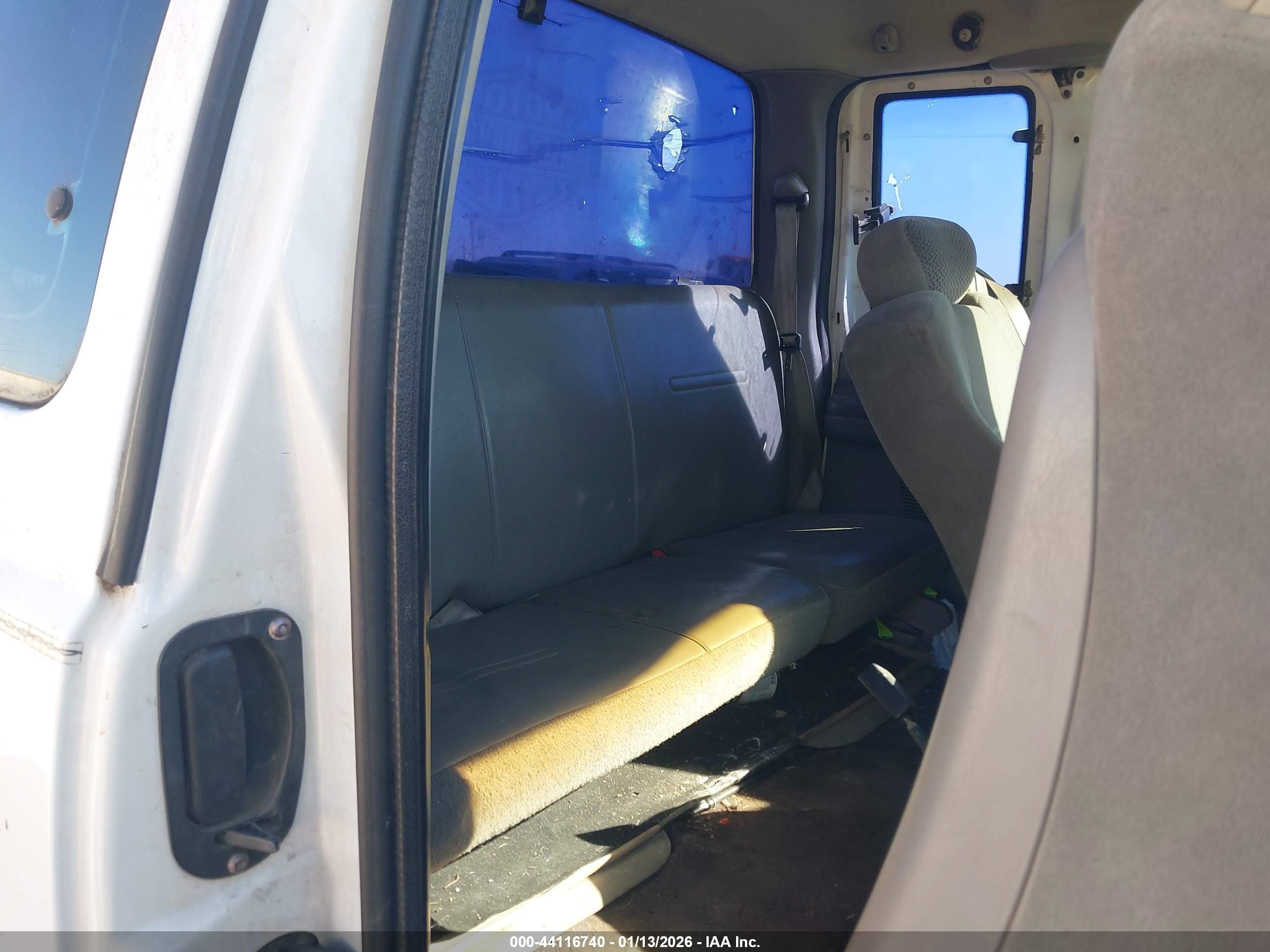 FORD F-250 image 8