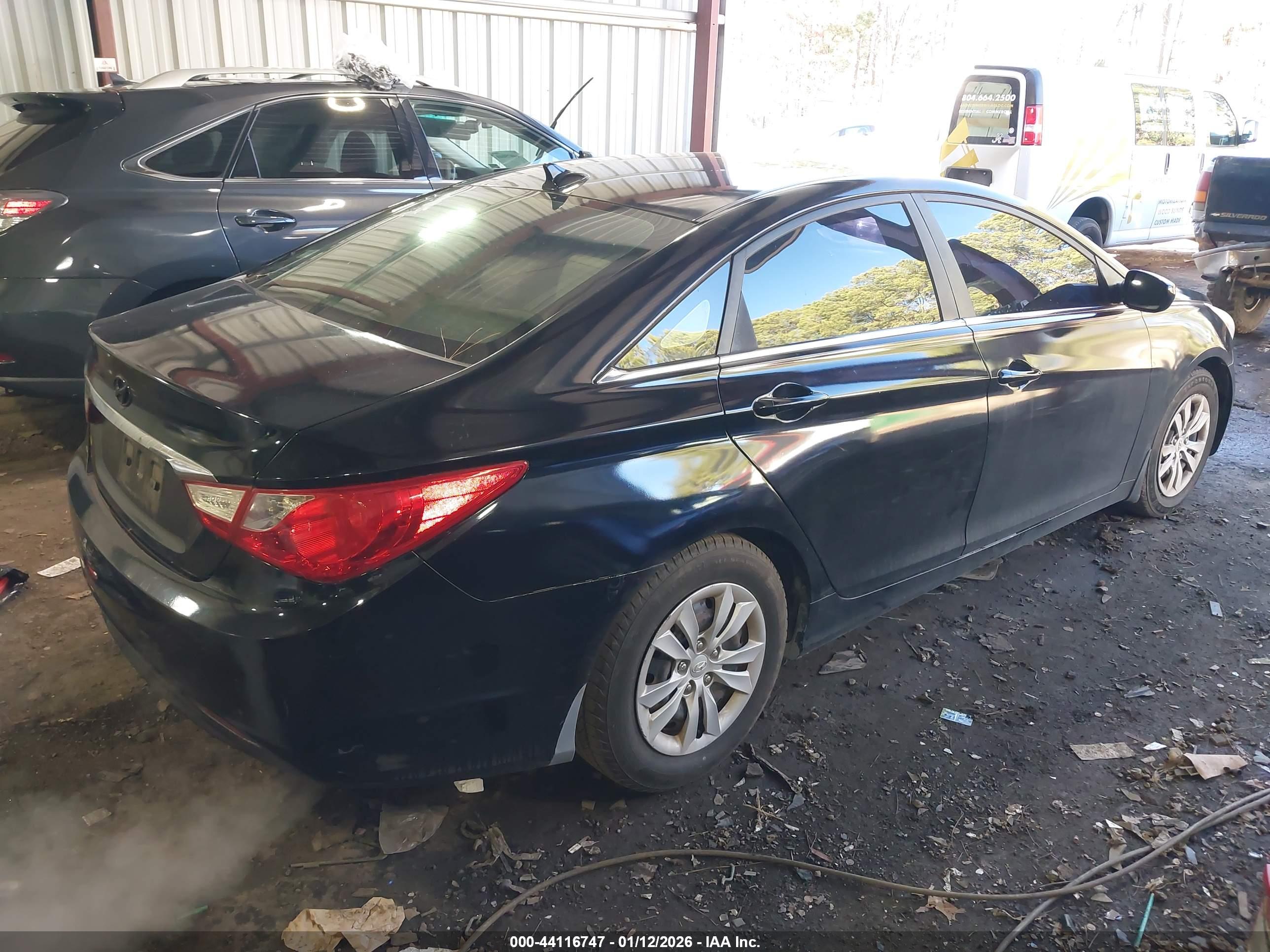 HYUNDAI SONATA image 4