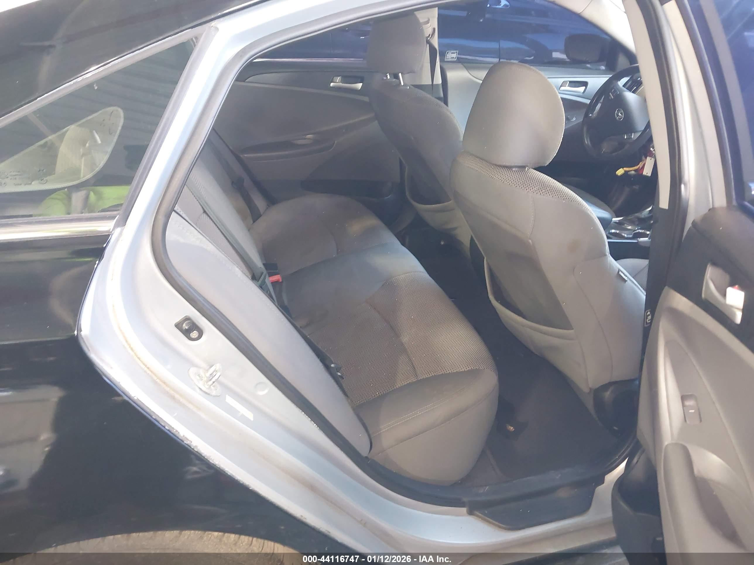 HYUNDAI SONATA image 8