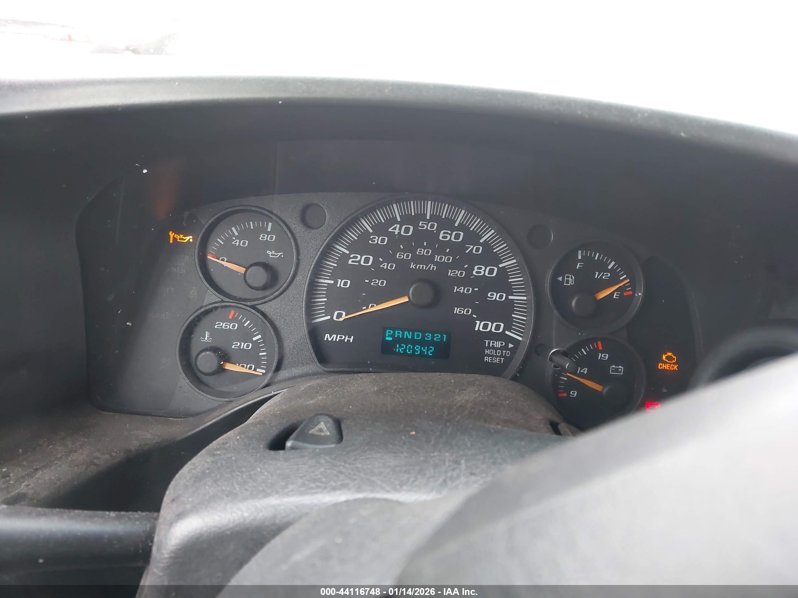 CHEVROLET EXPRESS image 7