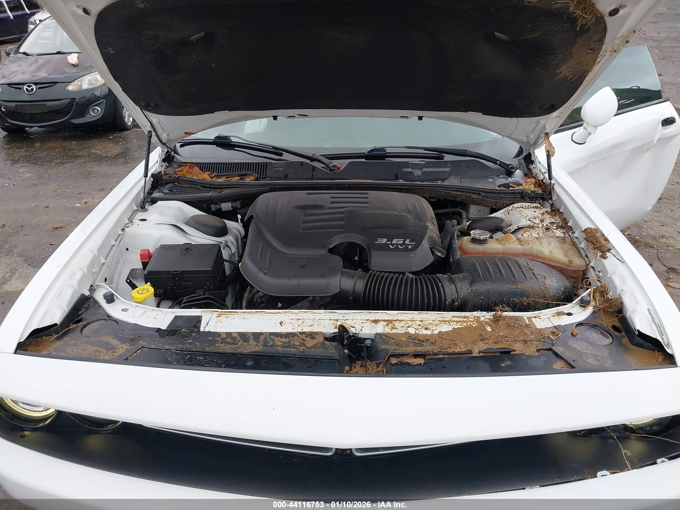 DODGE CHALLENGER image 10