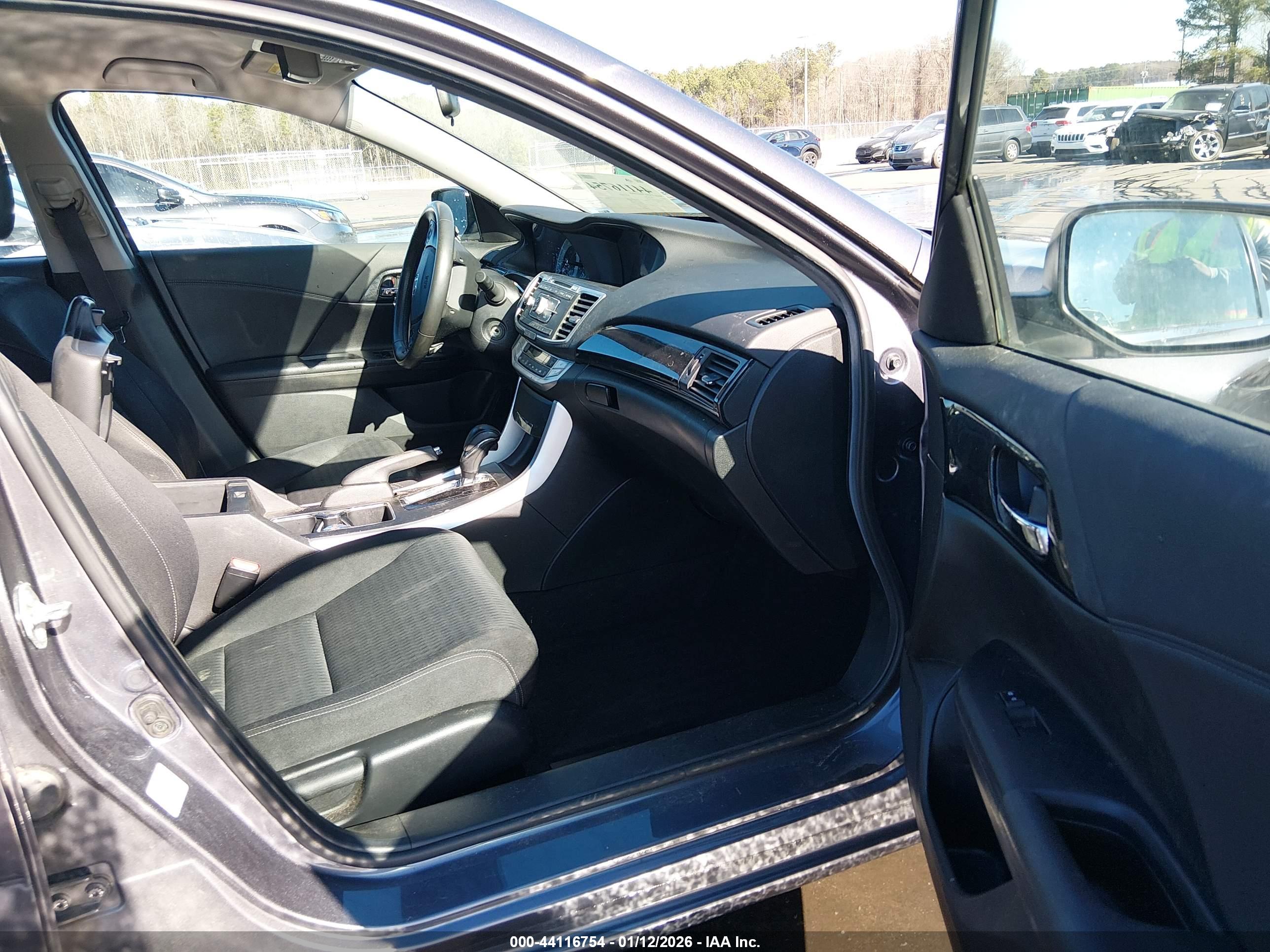 HONDA ACCORD image 5