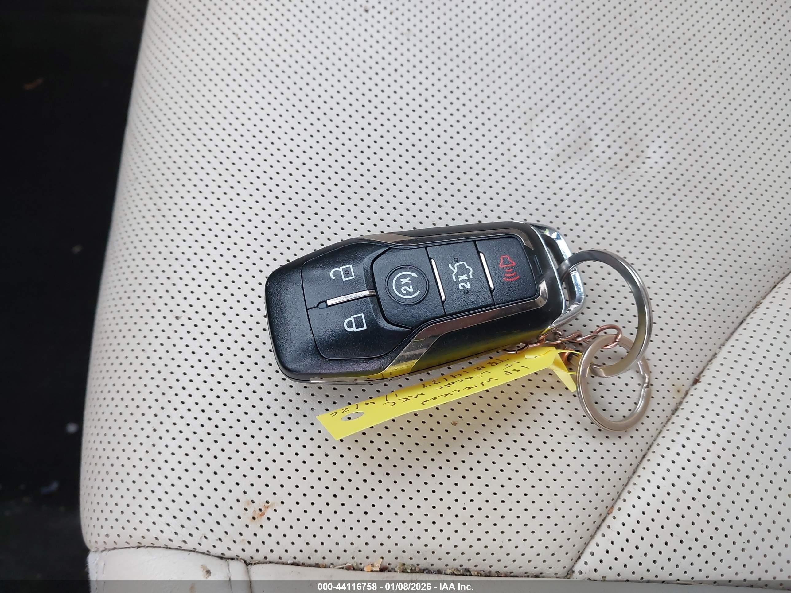 LINCOLN MKC image 11