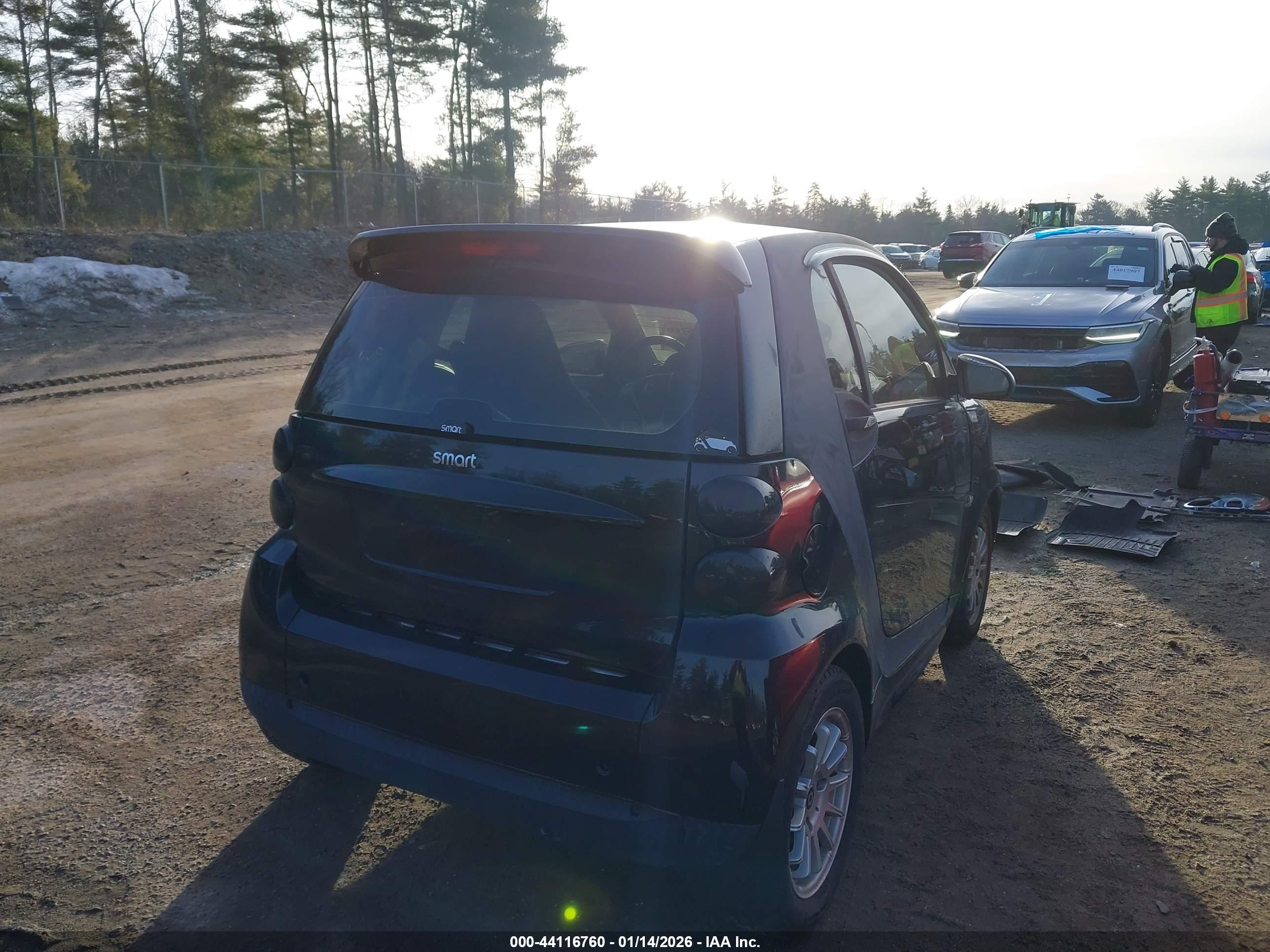 SMART FORTWO image 4