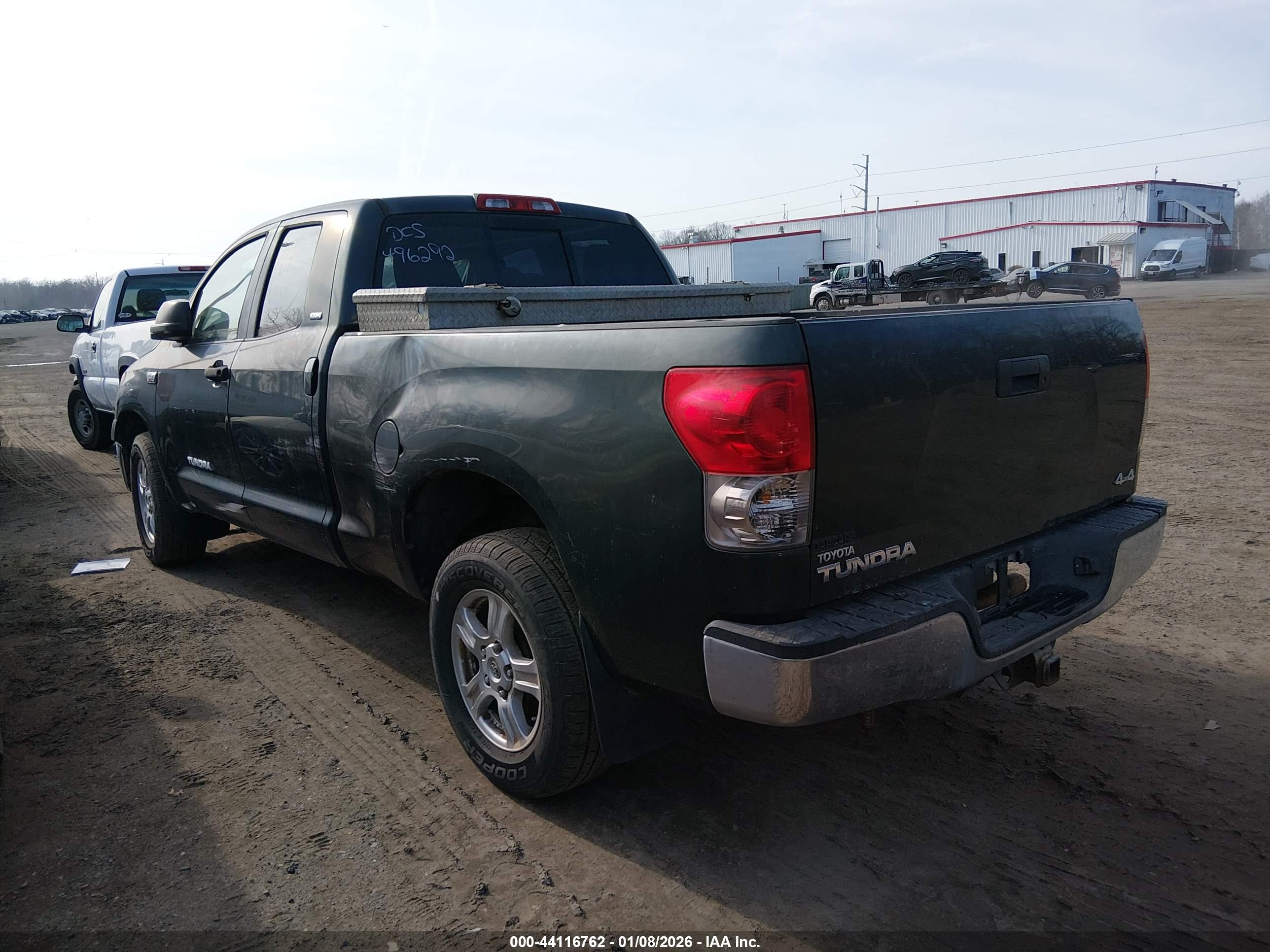 TOYOTA TUNDRA image 3