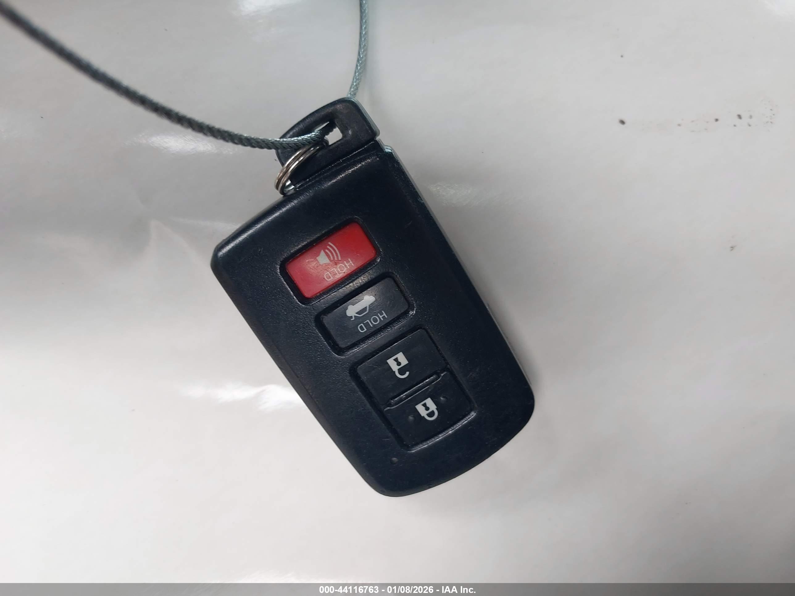 TOYOTA CAMRY image 11