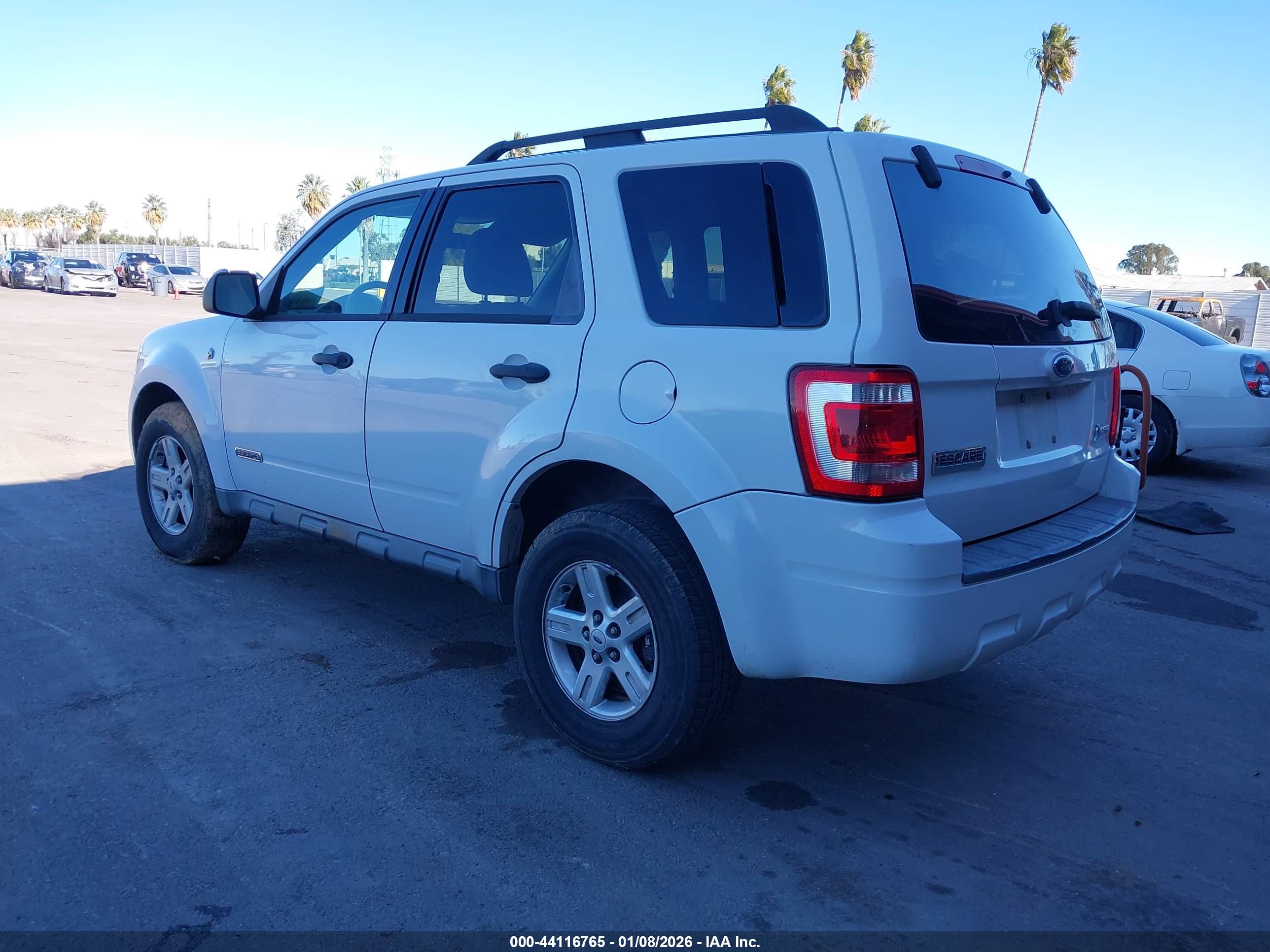 FORD ESCAPE image 3